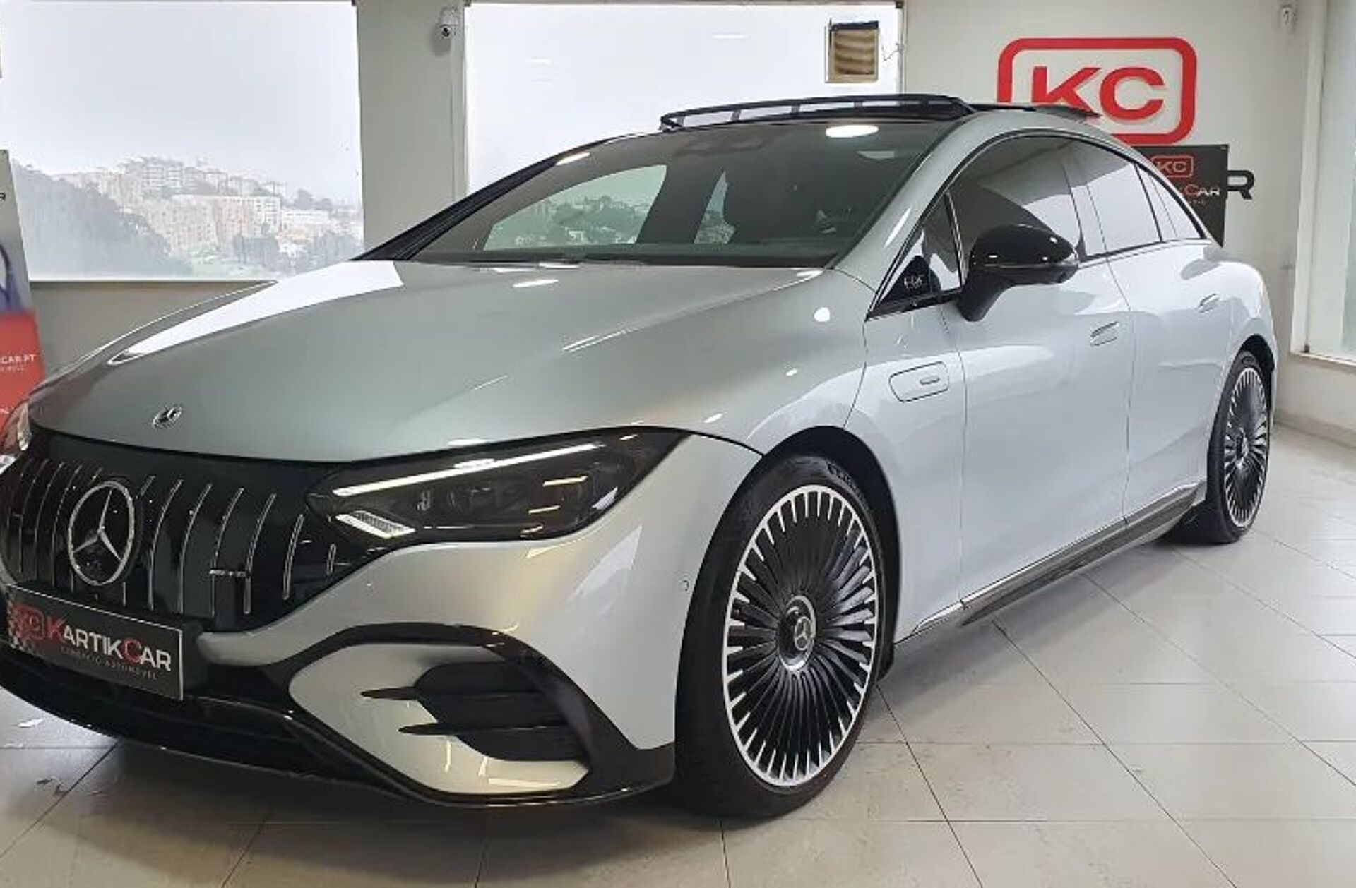 MERCEDES EQE 43 AMG 4Matic