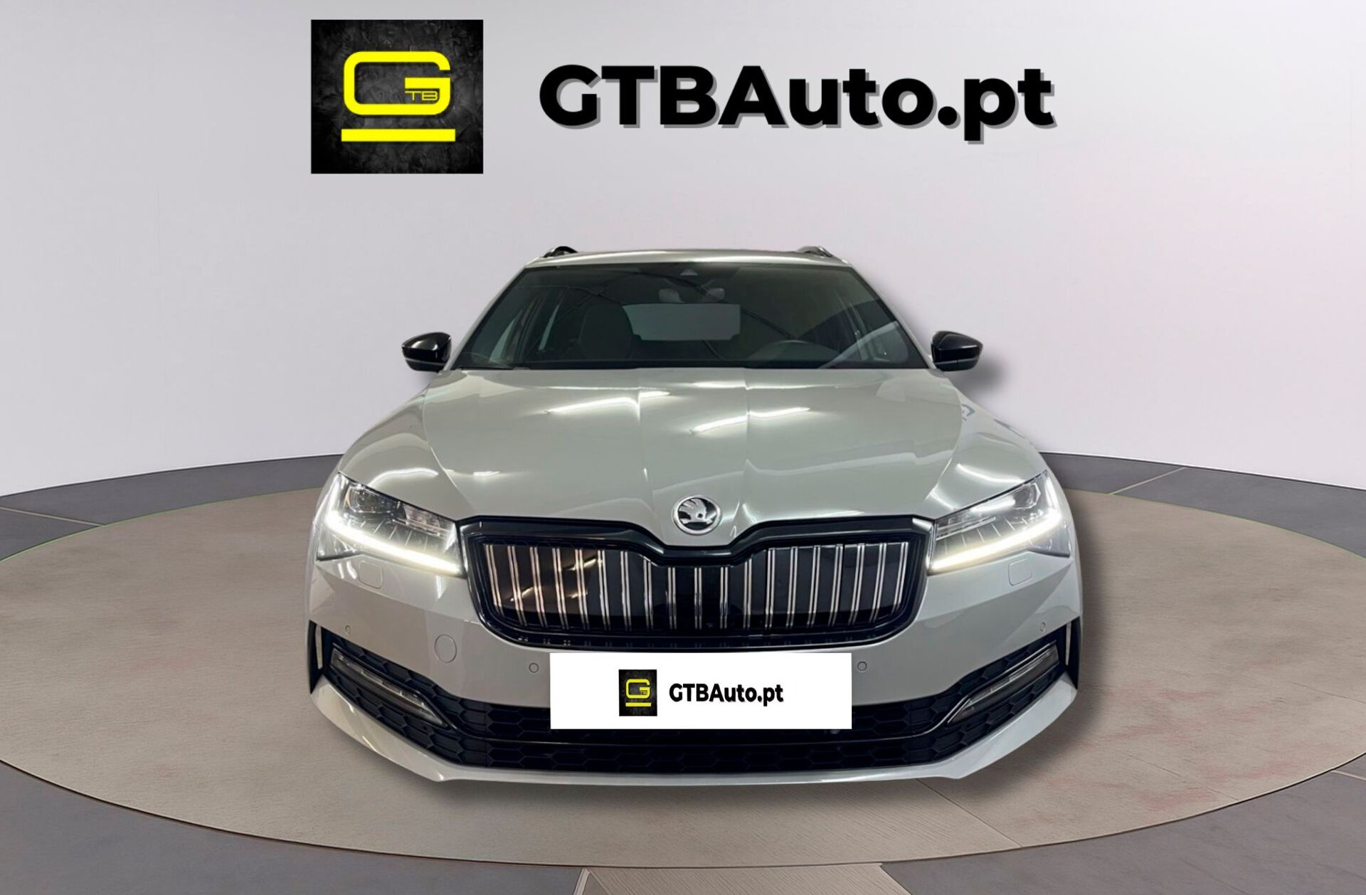 SKODA Superb 1.4 TSI iV Sportline DSG