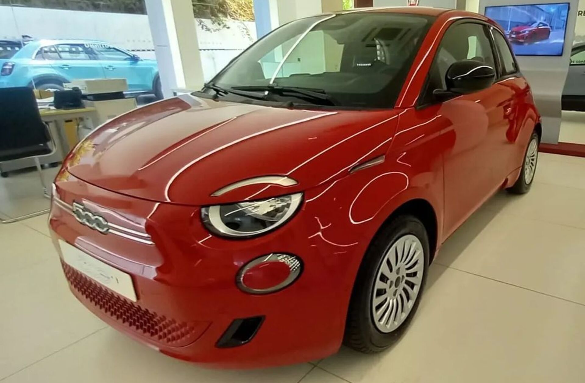 FIAT 500 23.8 kWh (RED) 2.0
