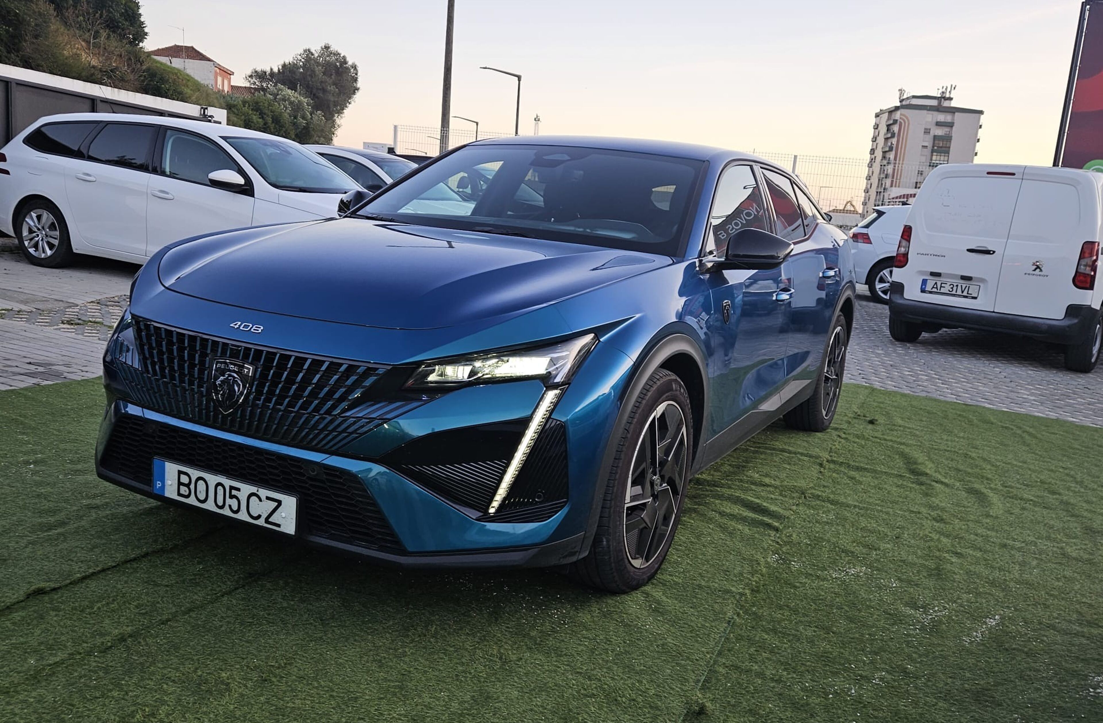 PEUGEOT 408 1.6 Hybrid GT e-EAT8