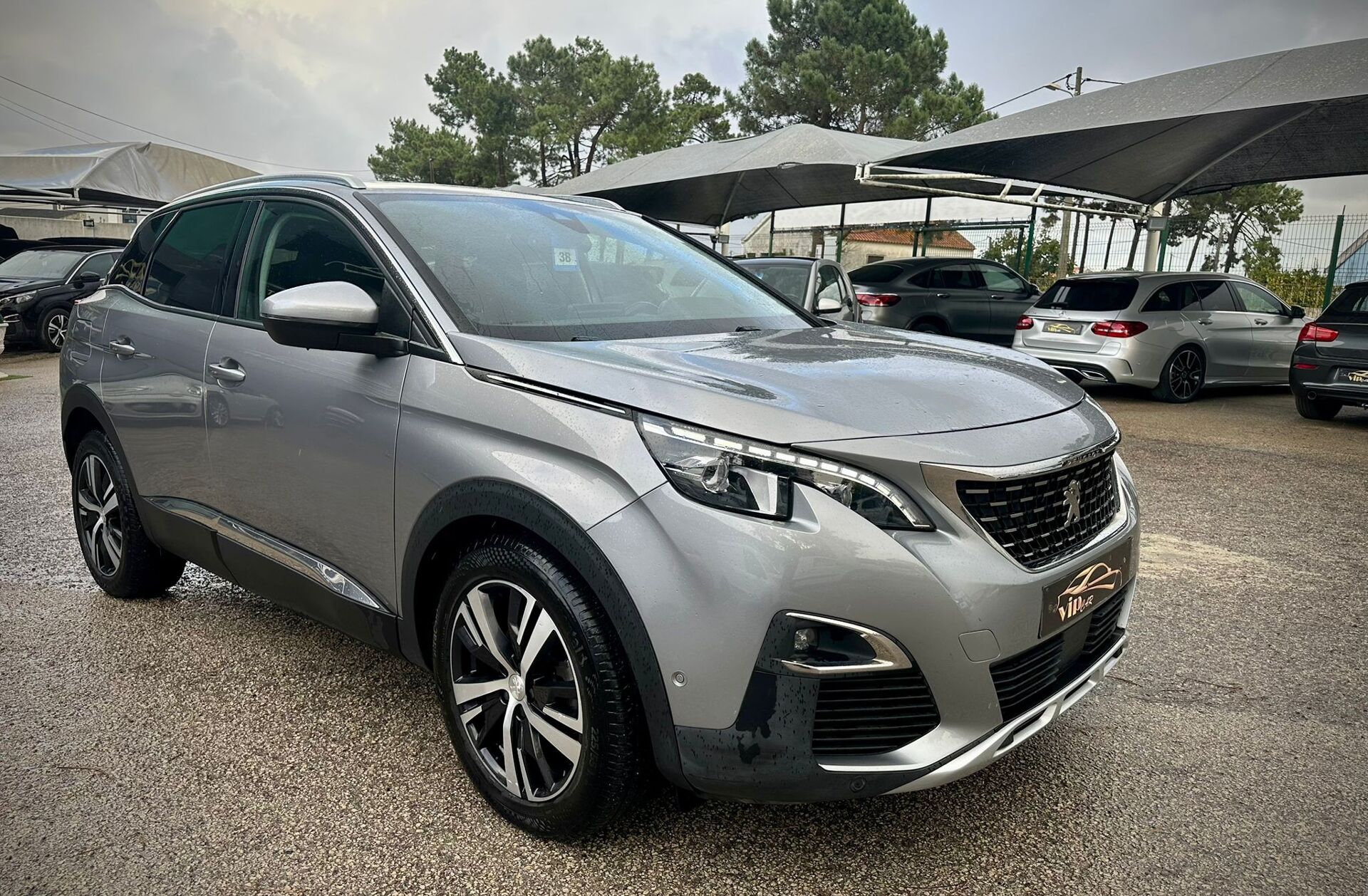 PEUGEOT 3008 1.5 BlueHDi Allure
