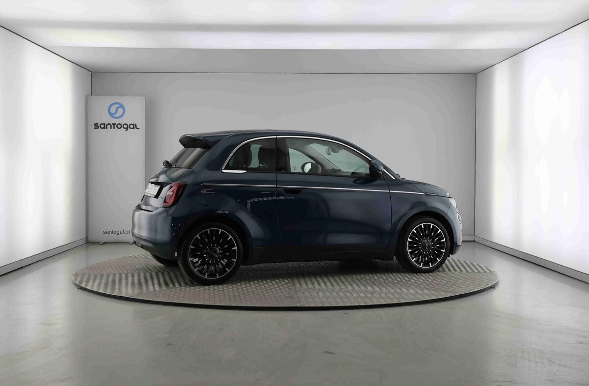 FIAT 500 42 kWh La Prima by Bocelli