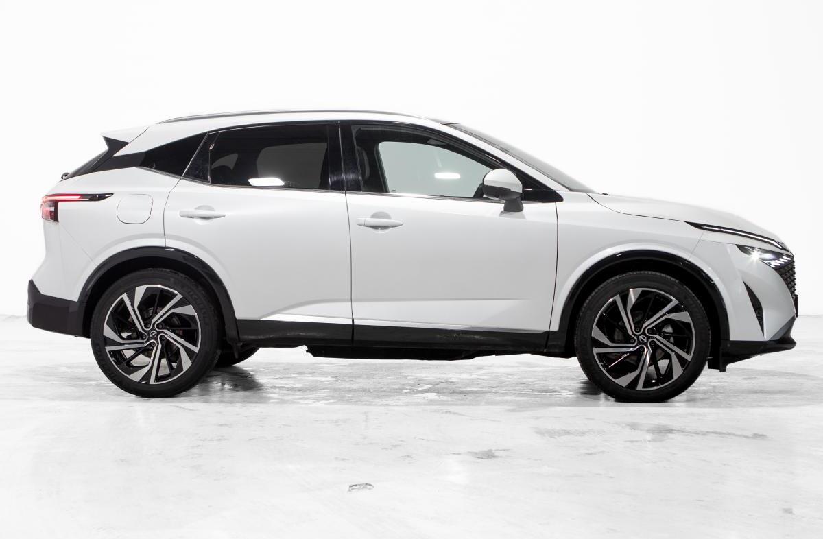 NISSAN Qashqai 1.3 DIG-T Tekna + Xtronic