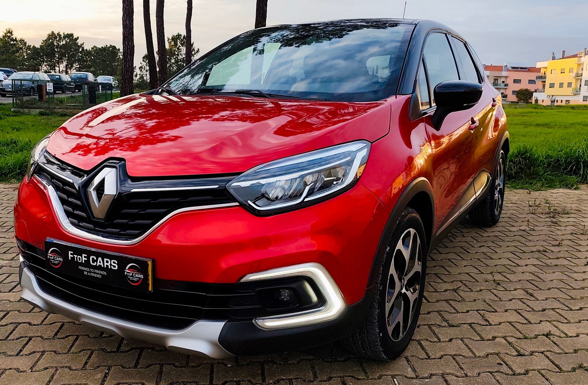RENAULT Captur 0.9 TCe Exclusive
