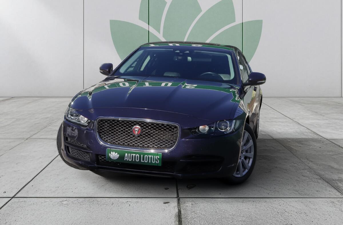 JAGUAR XE 2.0 D Portfolio AWD Aut.