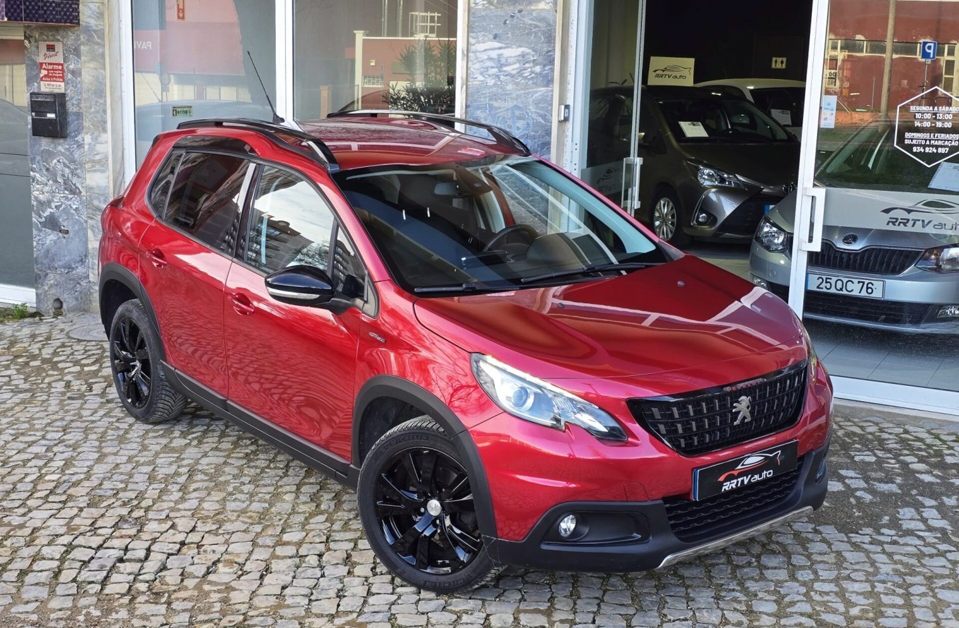 PEUGEOT 2008 1.2 PureTech GT Line