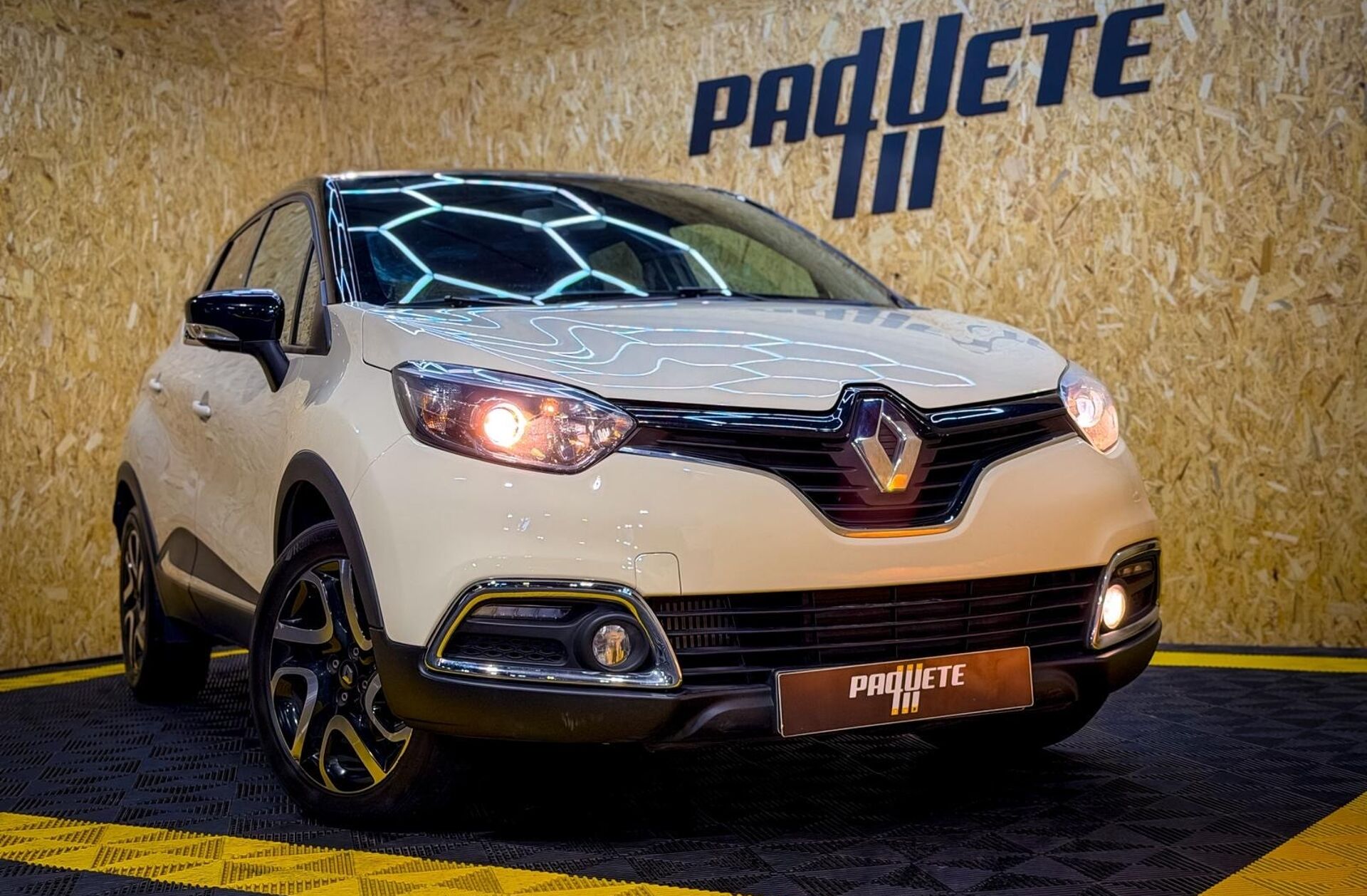 RENAULT Captur 1.5 dCi Helly Hansen