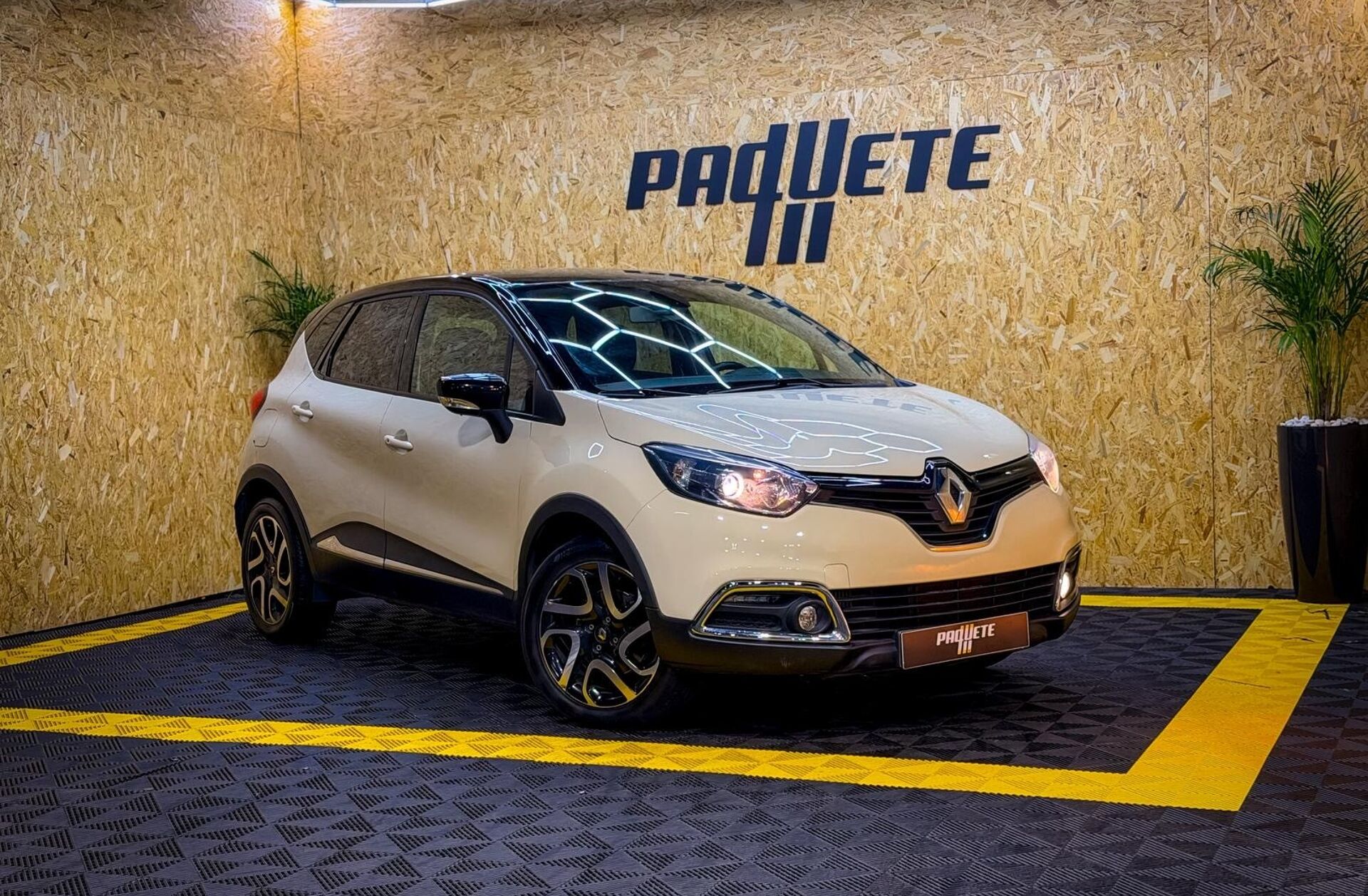 RENAULT Captur 1.5 dCi Helly Hansen