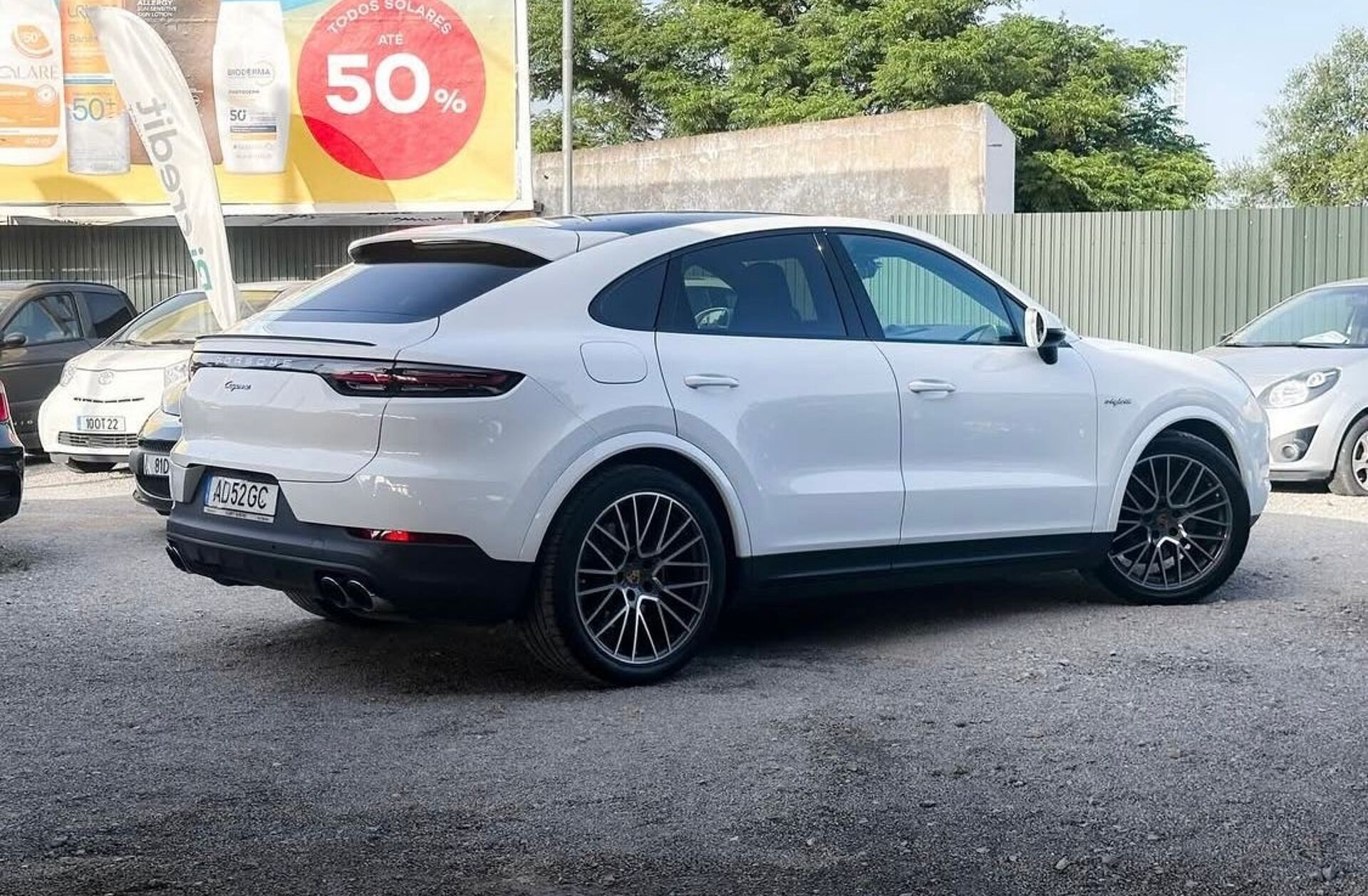 PORSCHE Cayenne E-Hybrid