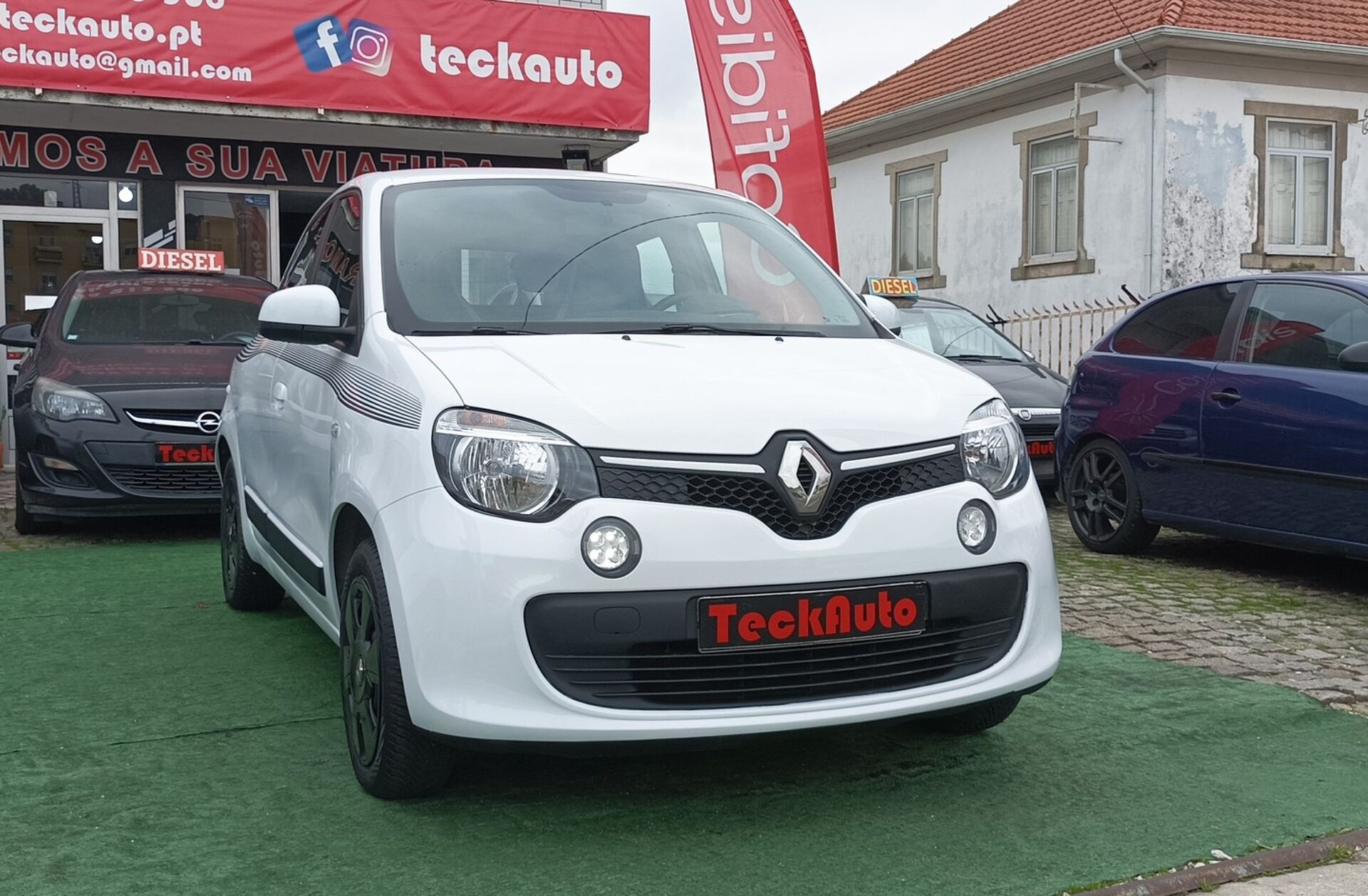 RENAULT Twingo 1.0 SCe Limited