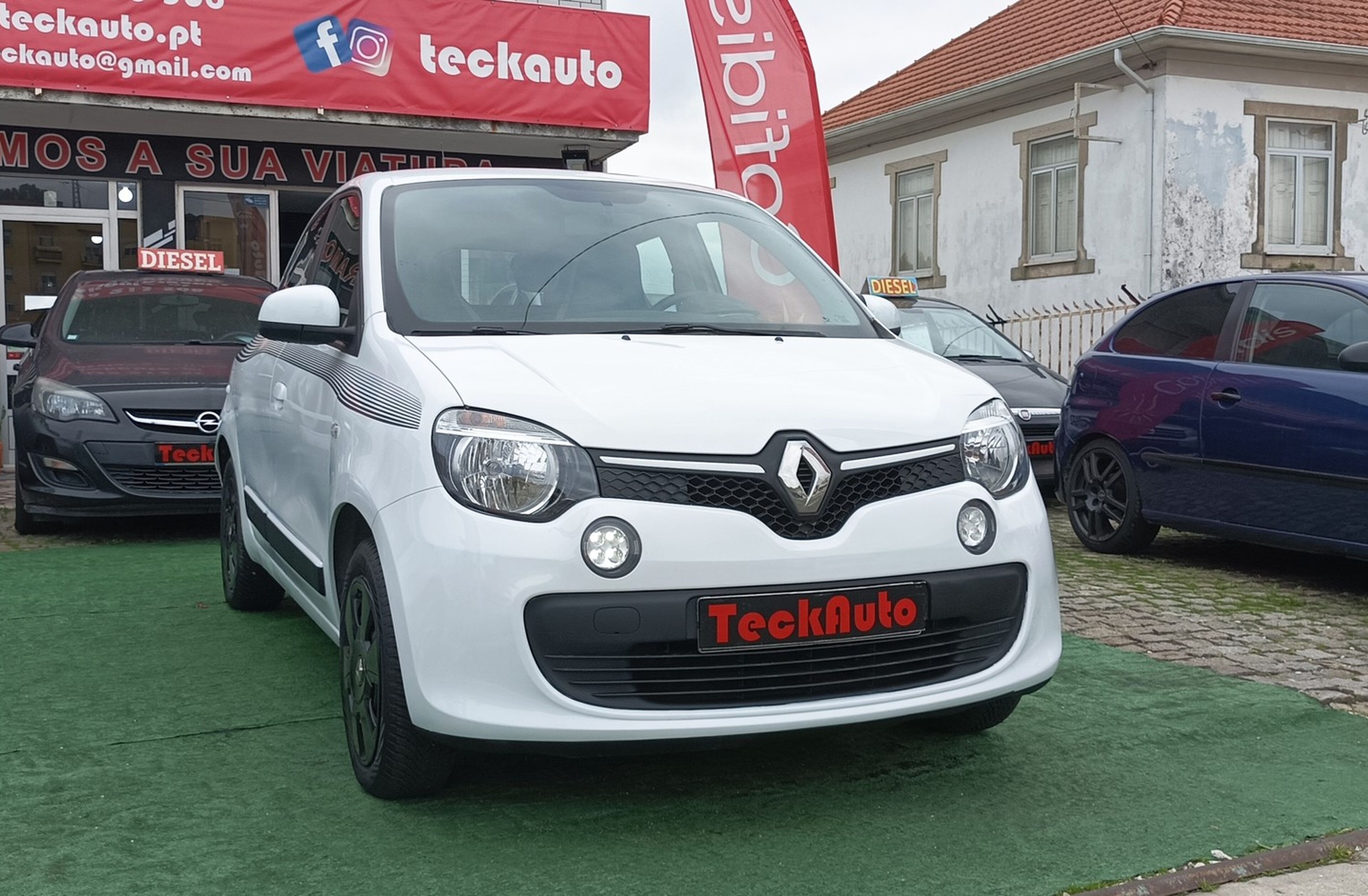 RENAULT Twingo 1.0 SCe Limited