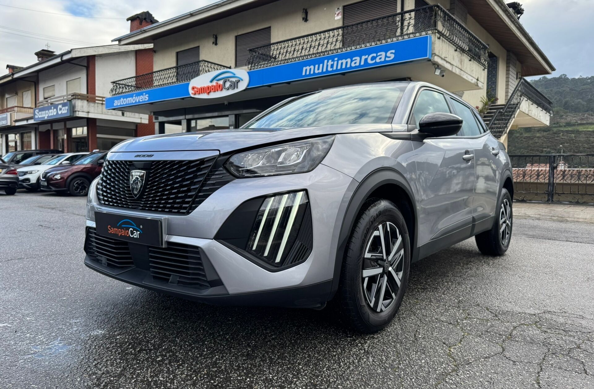 PEUGEOT 2008 1.2 PureTech Active Pack