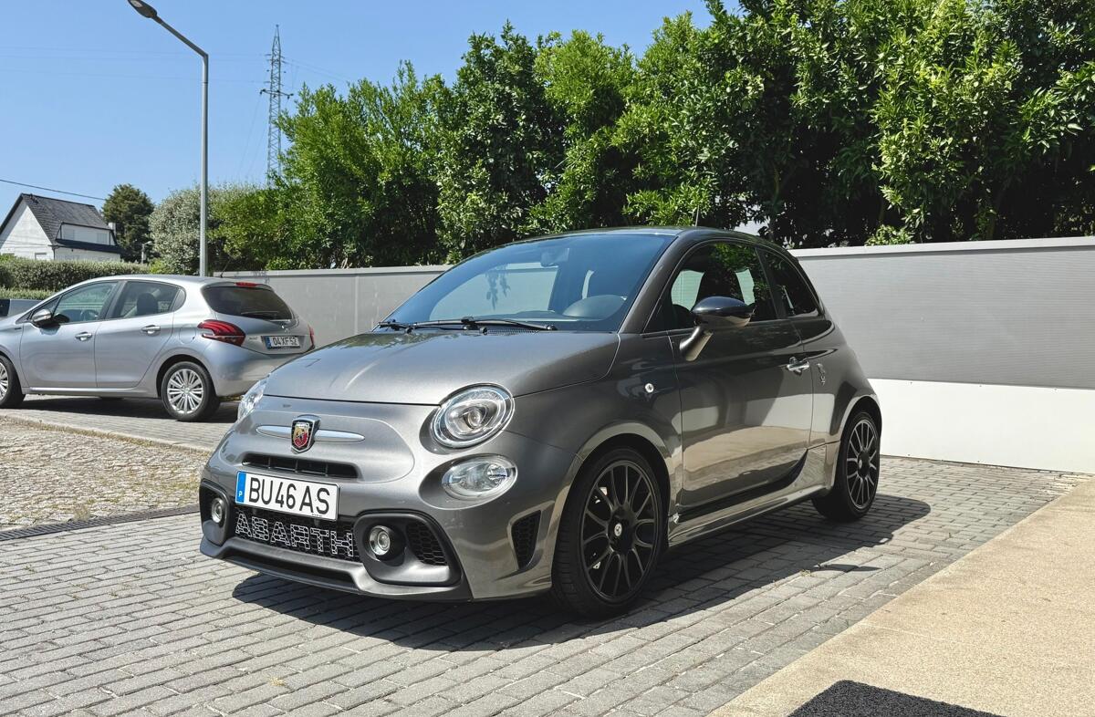 ABARTH 500 595 1.4 T-Jet Pista