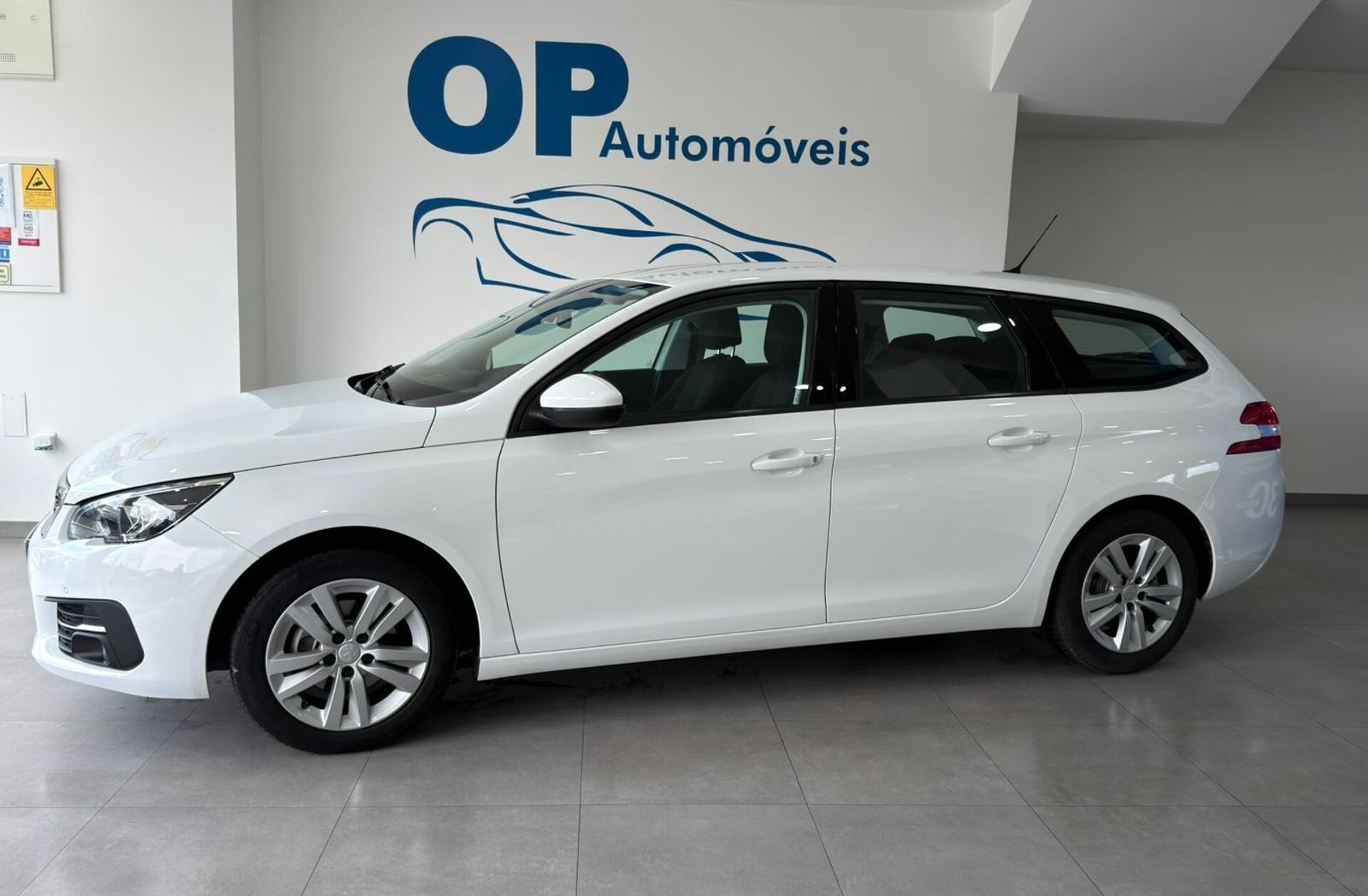 PEUGEOT 308 SW 1.2 PureTech Access