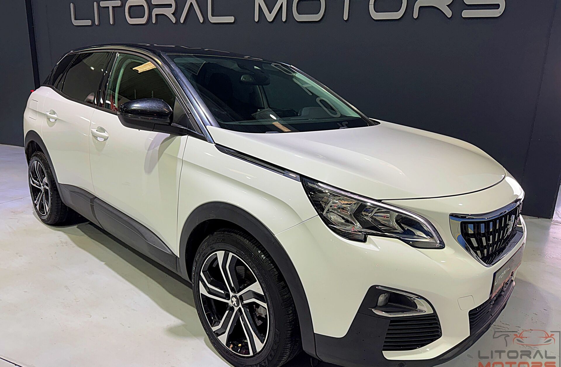 PEUGEOT 3008 1.5 BlueHDi Allure