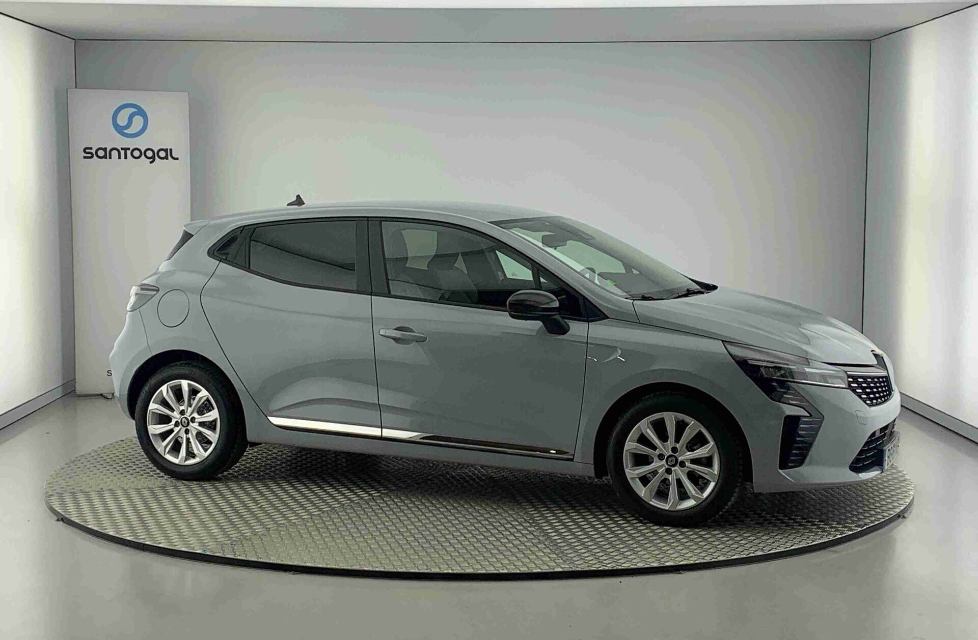 RENAULT Clio 1.0 TCe Evolution Bi-Fuel