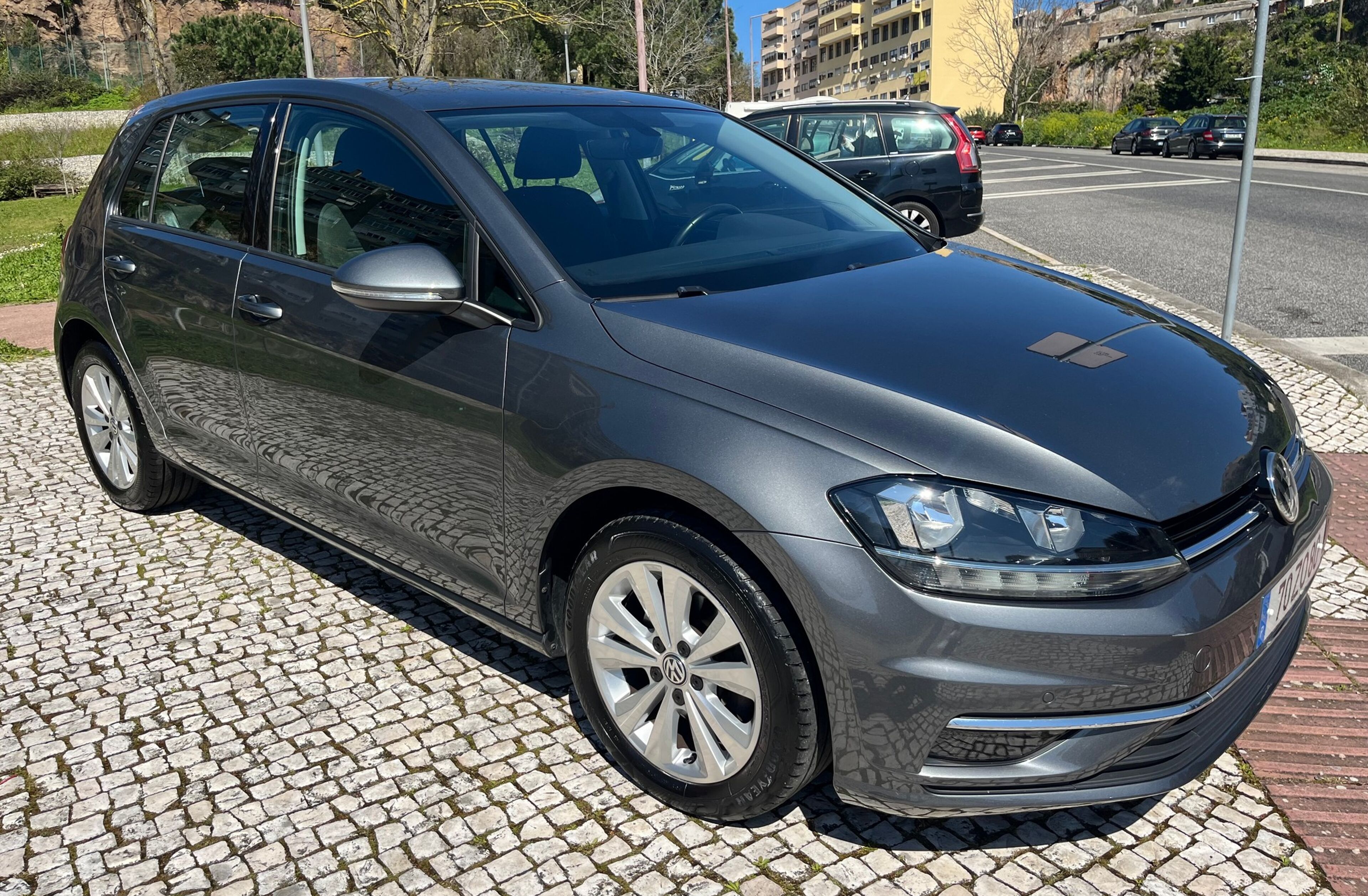 VOLKSWAGEN Golf 1.6 TDI Stream
