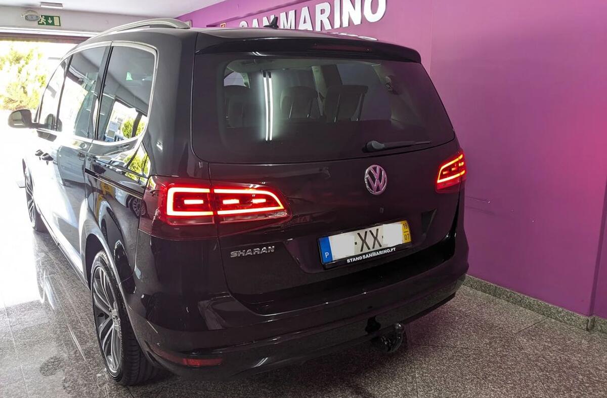 VOLKSWAGEN Sharan 2.0 TDI Highline DSG