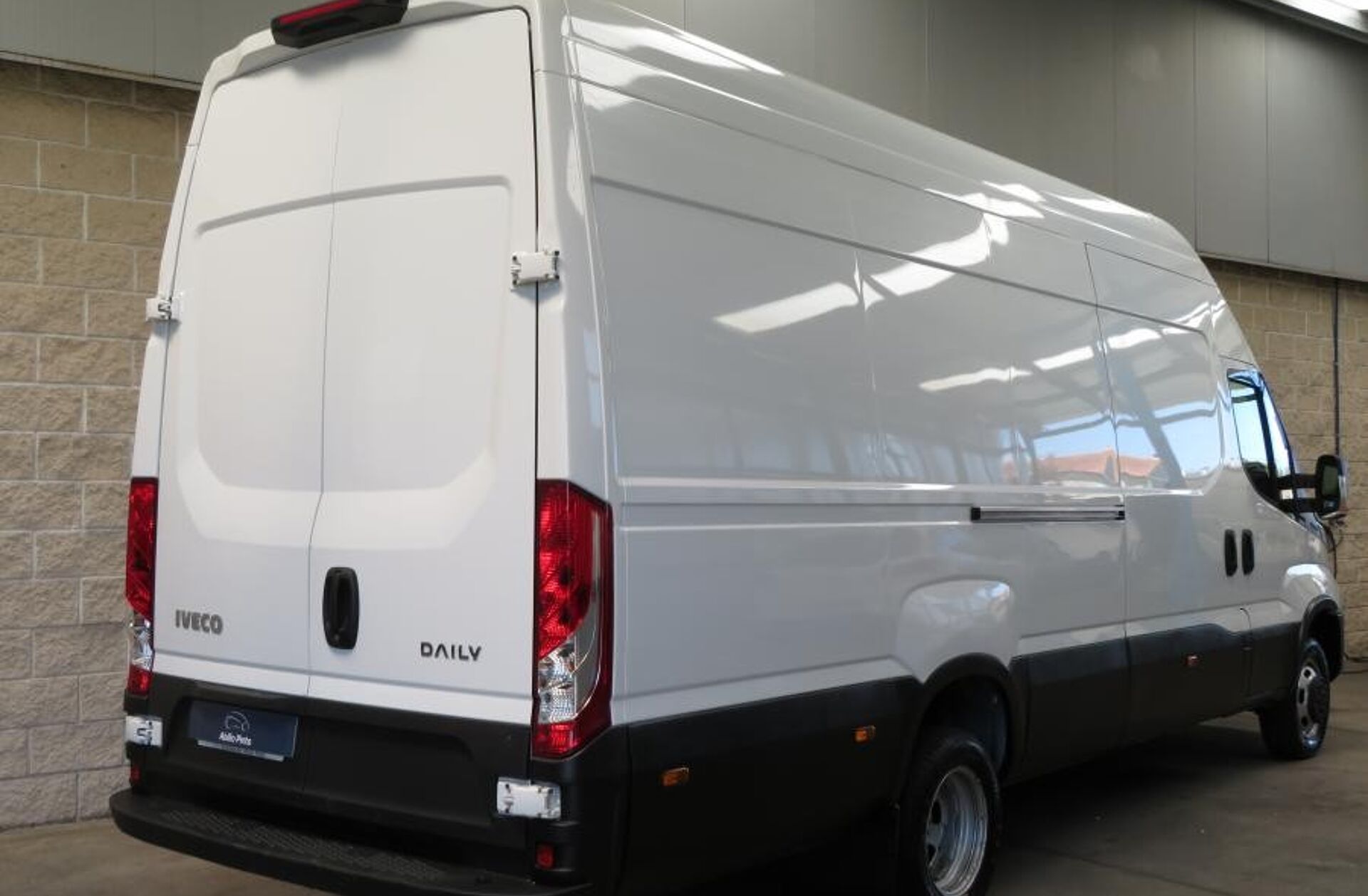 IVECO Daily 2.3 35C16 4100 CD