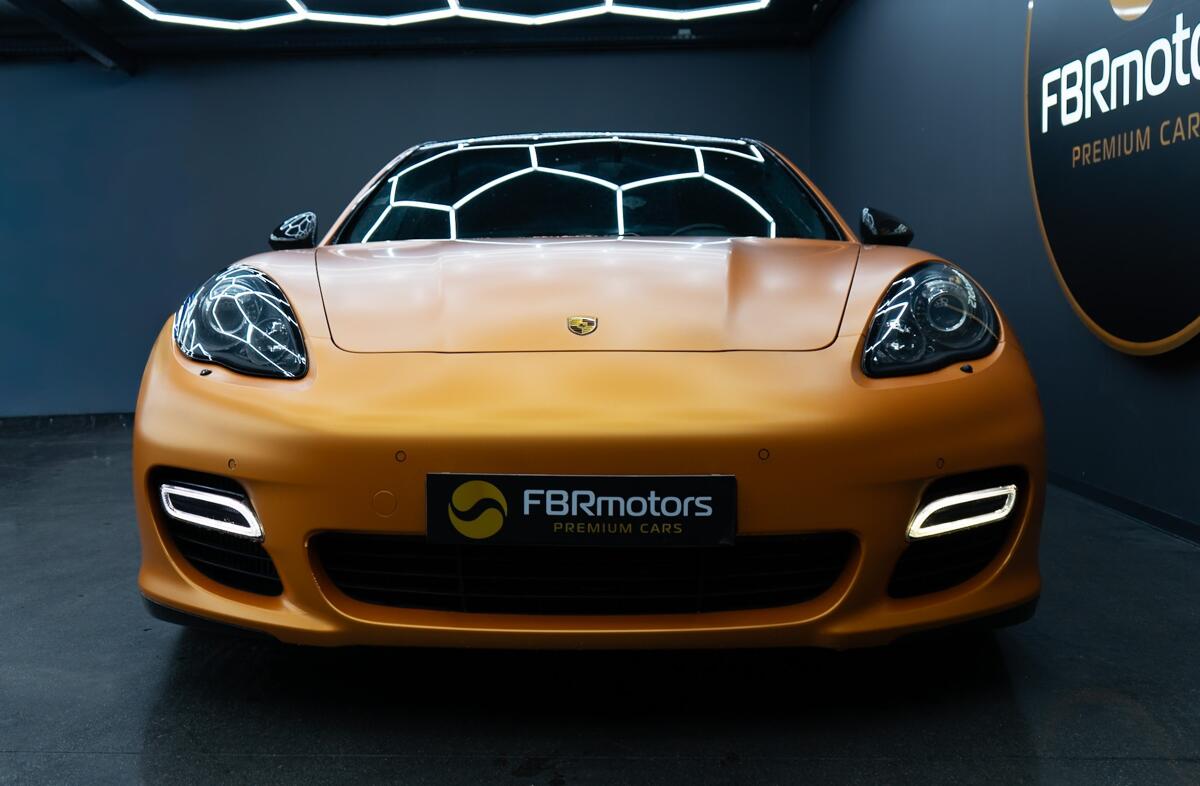 PORSCHE Panamera Turbo PDK