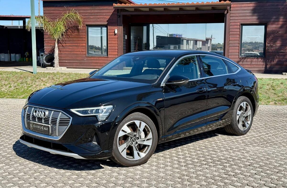 AUDI e-tron 55 quattro S line