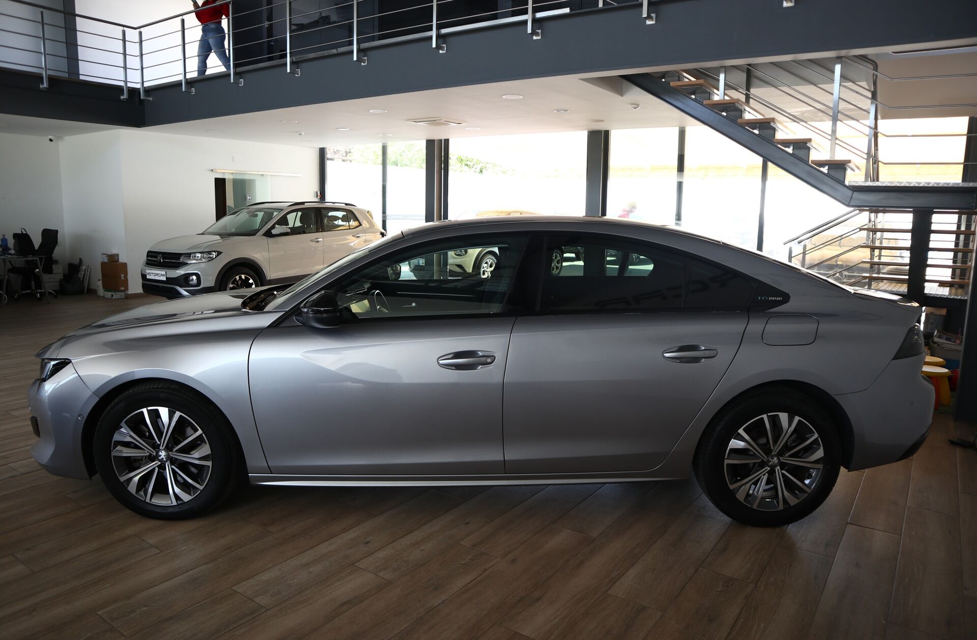 PEUGEOT 508 1.6 Hybrid Allure Pack e-EAT8