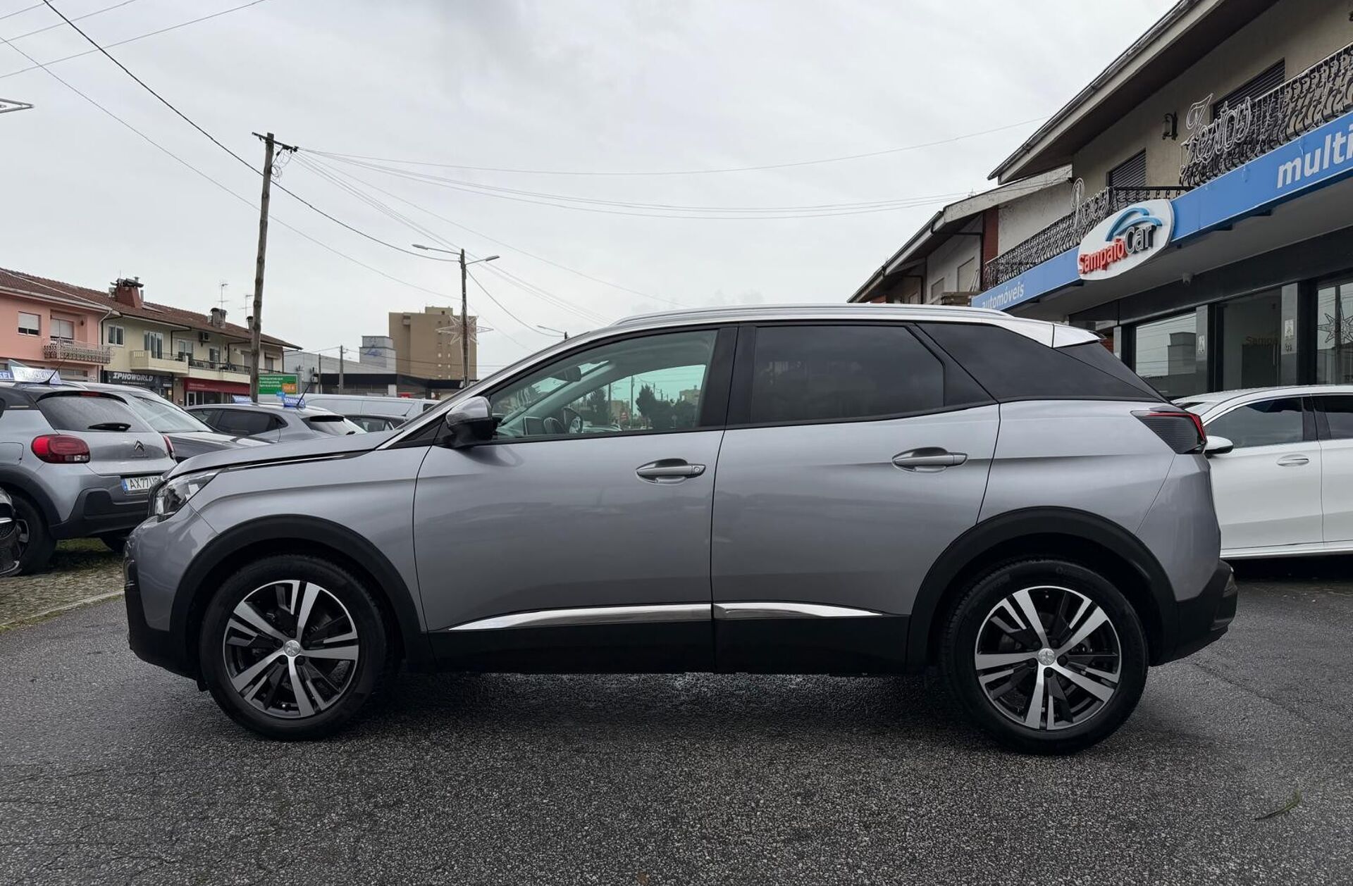 PEUGEOT 3008 1.5 BlueHDi Allure