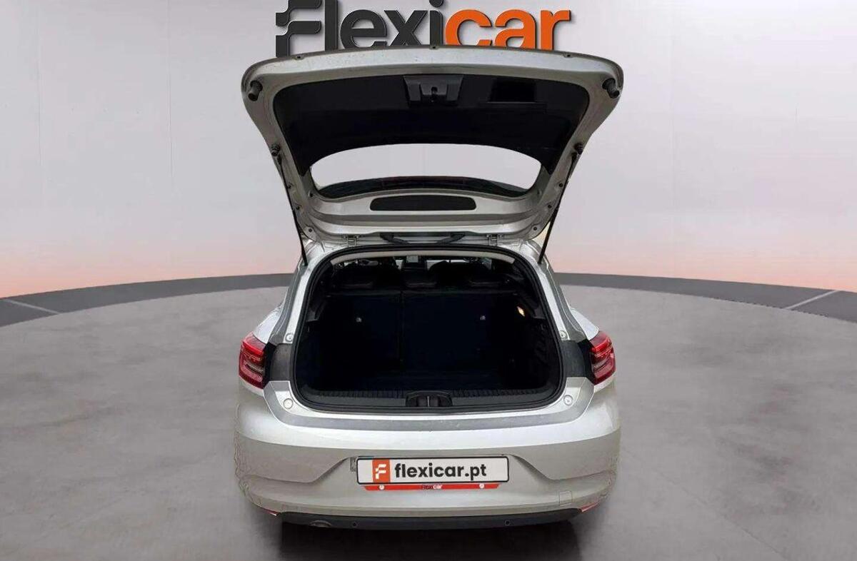 RENAULT Clio 1.0 TCe Techno