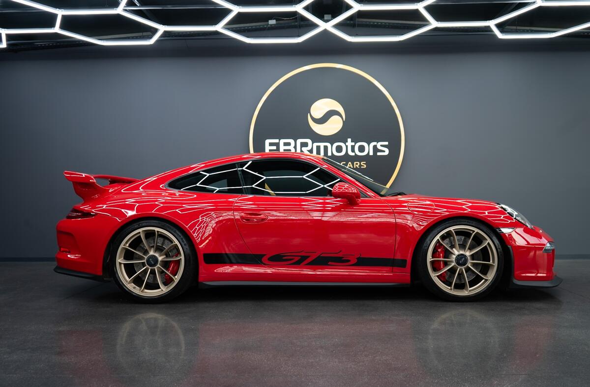 PORSCHE 911 GT3