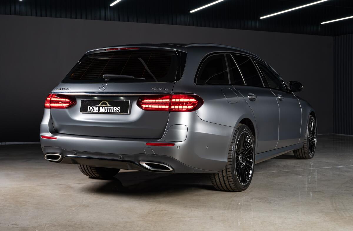 MERCEDES Classe E E 300 de AMG Line