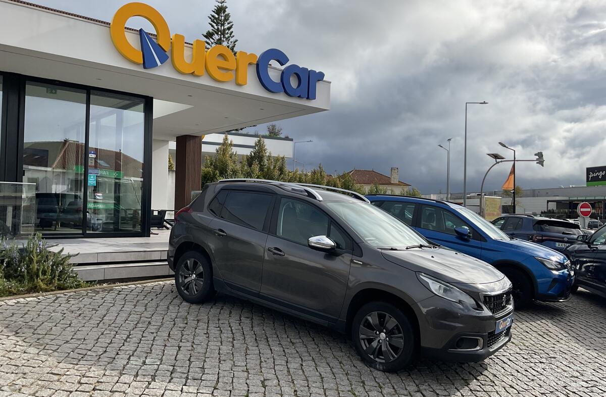 PEUGEOT 2008 1.2 PureTech Style