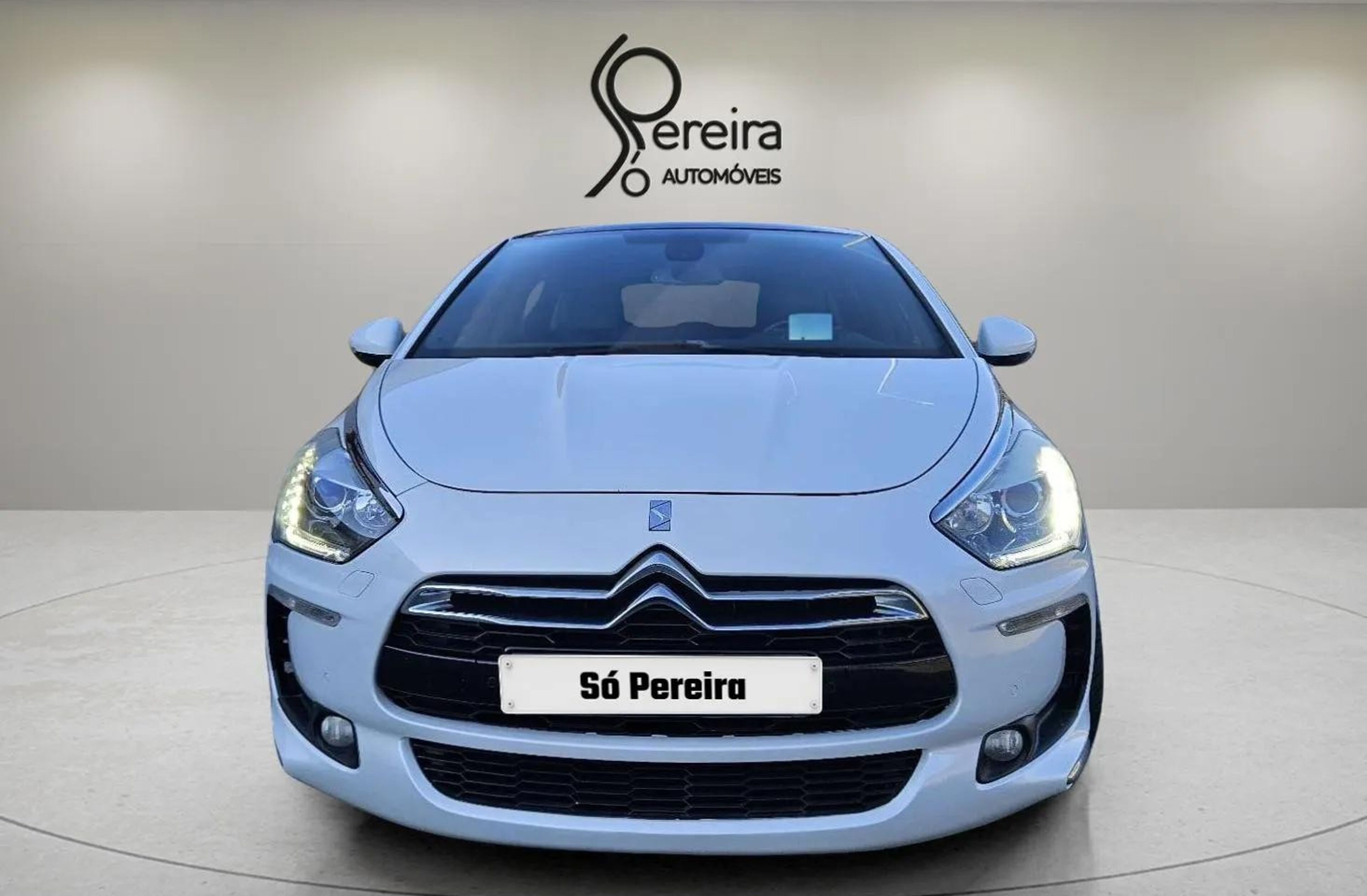 CITROEN DS 5 2.0 HDi Hybrid4 So Chic CMP6