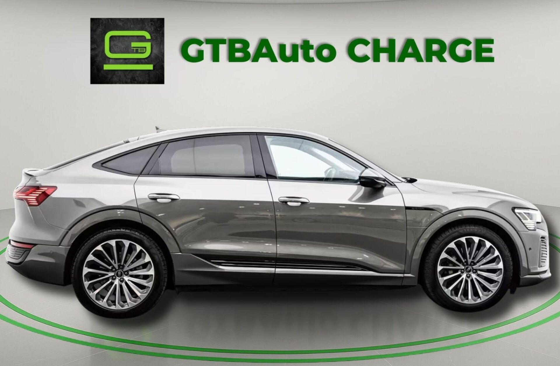 AUDI Q8 55 quattro S line