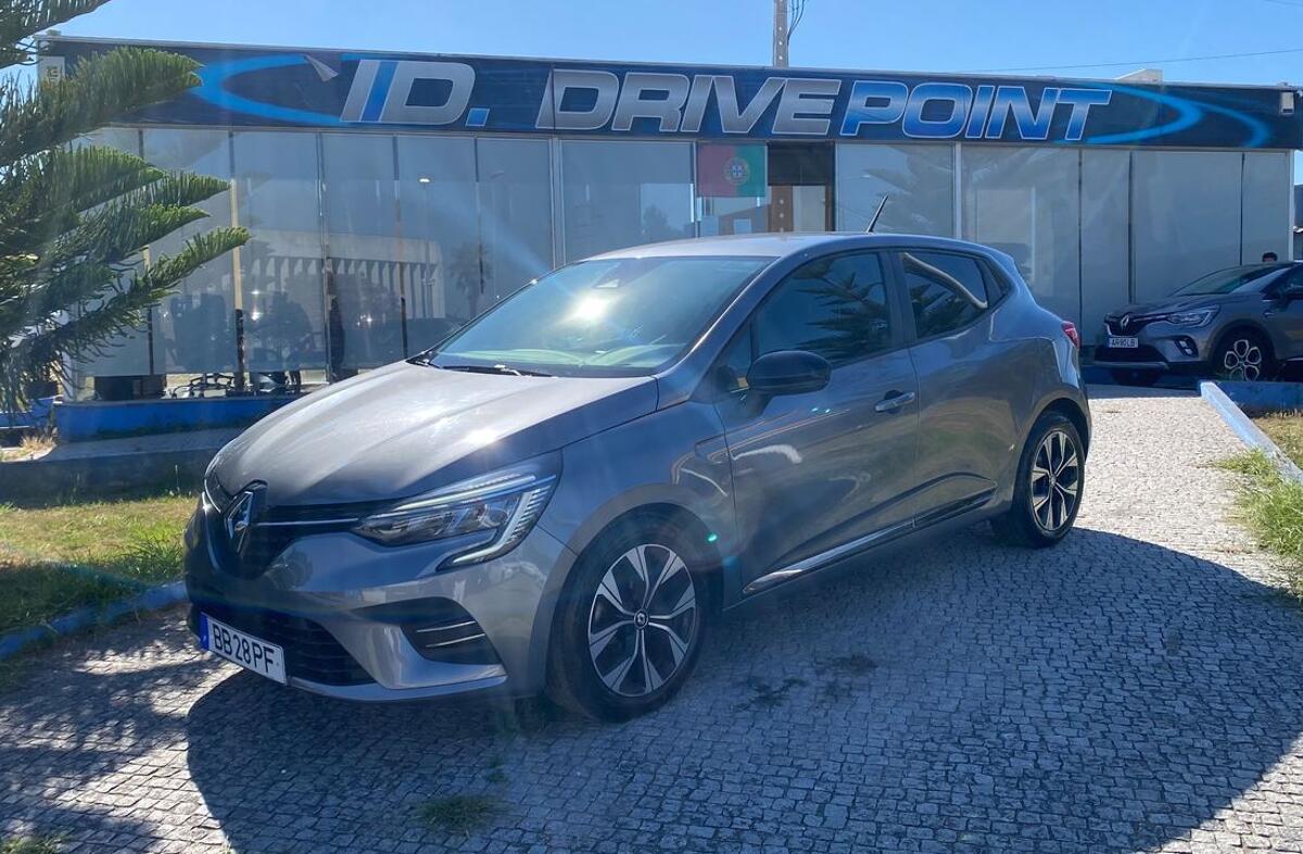 RENAULT Clio 1.0 TCe Techno