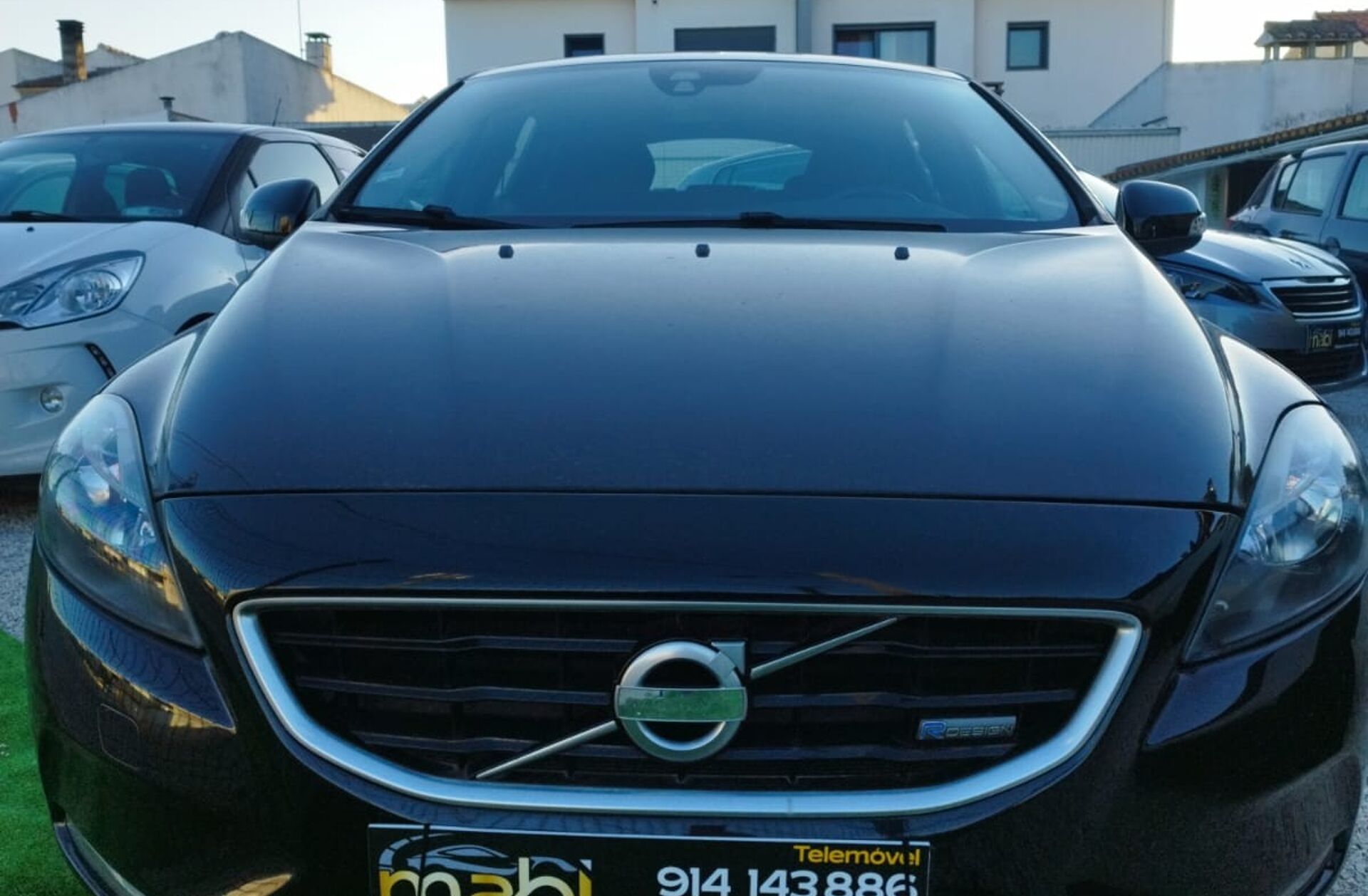 VOLVO V40 1.5 T2 R-Design Mom.Geartronic