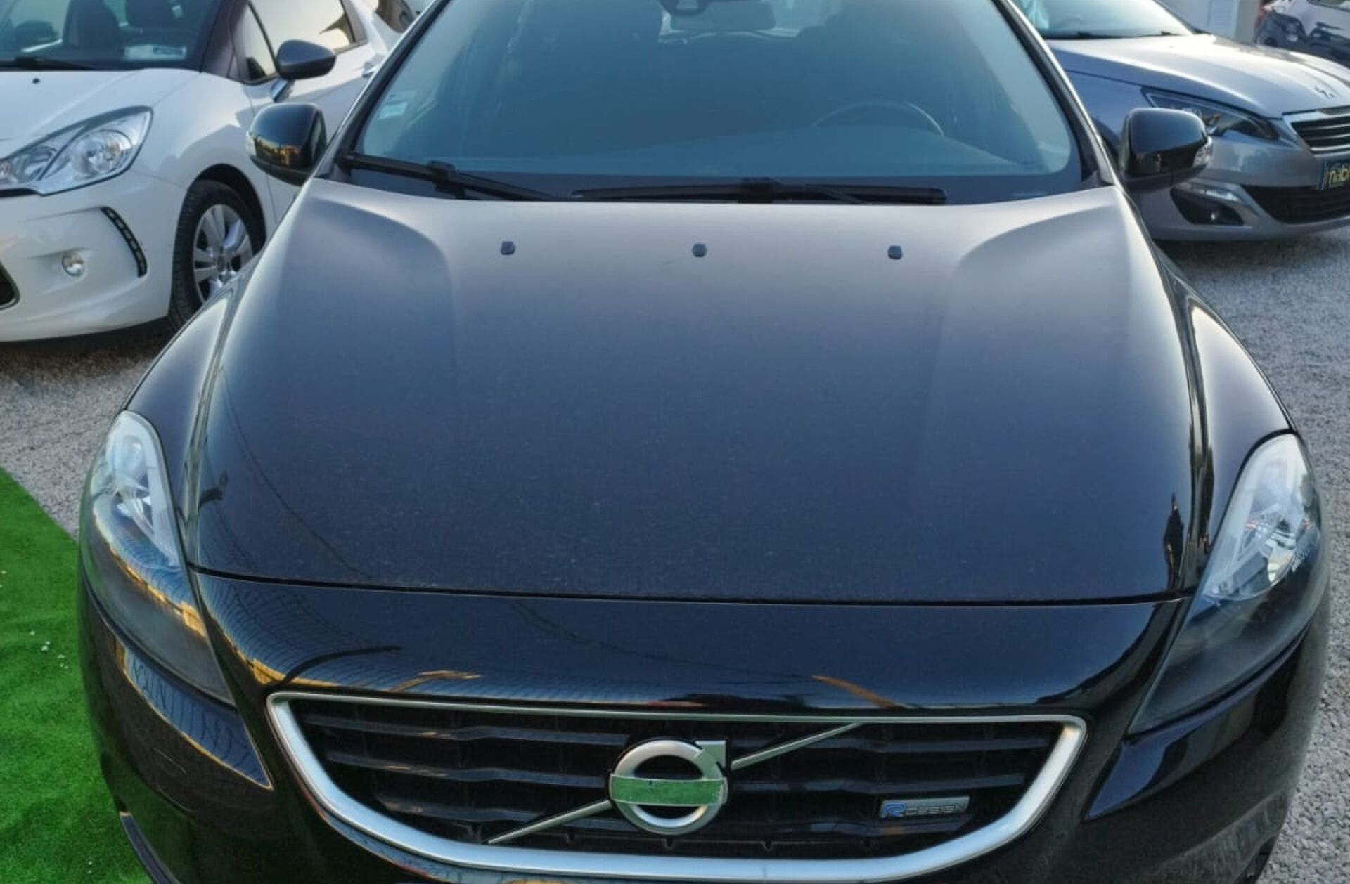 VOLVO V40 2.0 D4 R-Design Mom.Geartronic