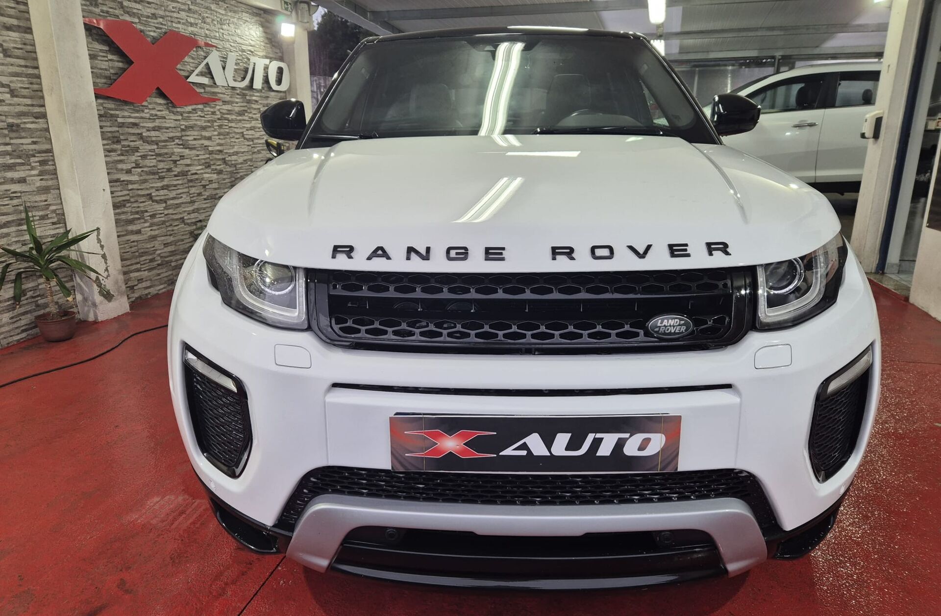 LAND ROVER Range Rover Evoque 2.0 eD4 SE Dynamic