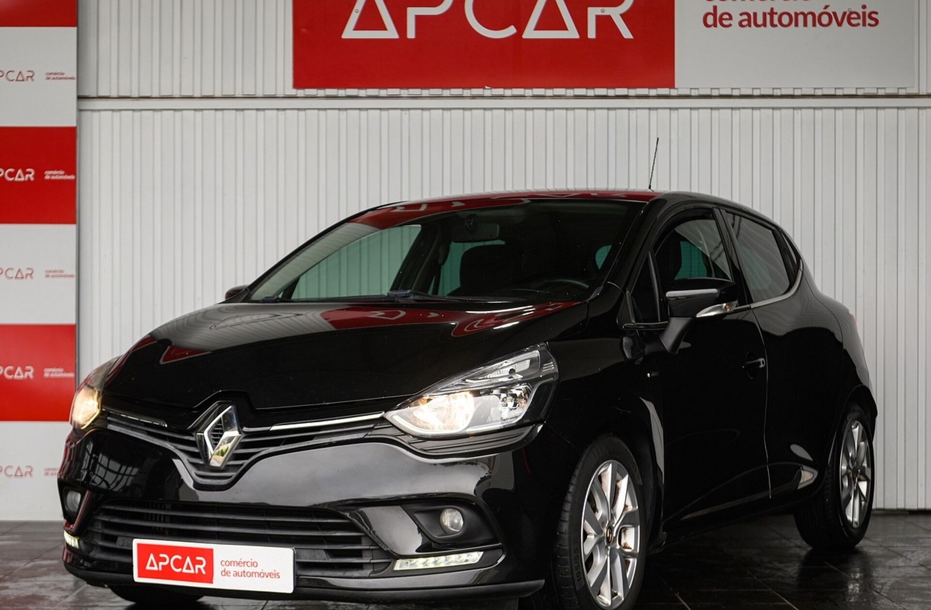 RENAULT Clio 0.9 TCe Limited