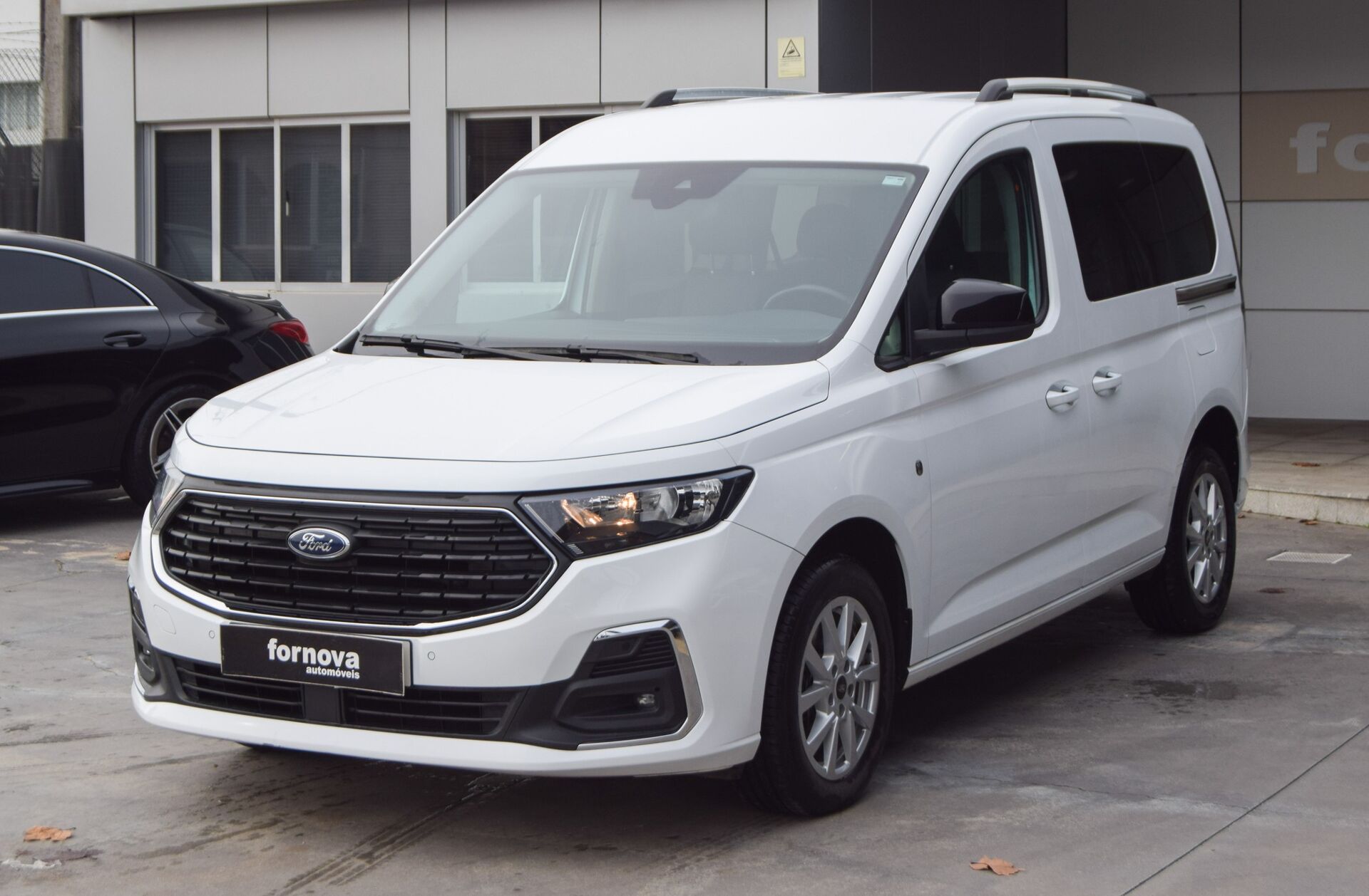 FORD Transit Connect 2.0 TDCi Titanium