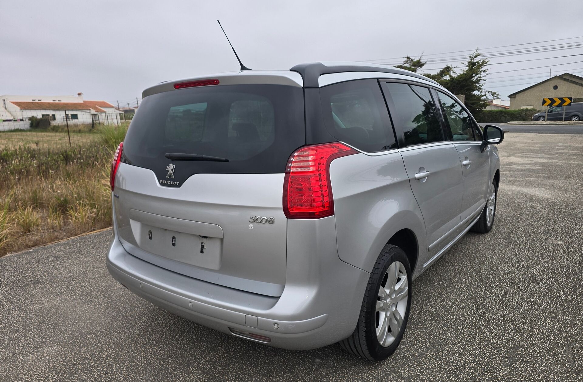 PEUGEOT 5008 1.6 BlueHDi Allure EAT6