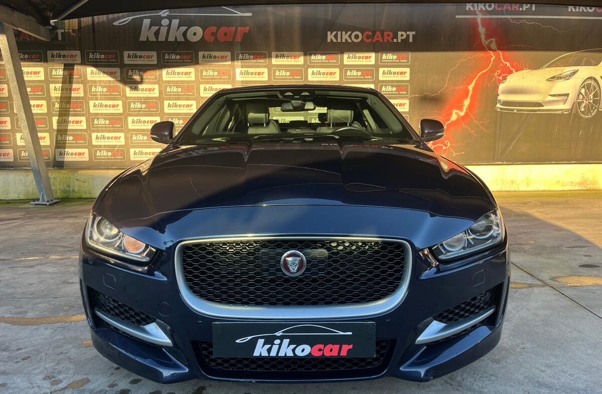 JAGUAR XE 2.0 D R-Sport Aut.