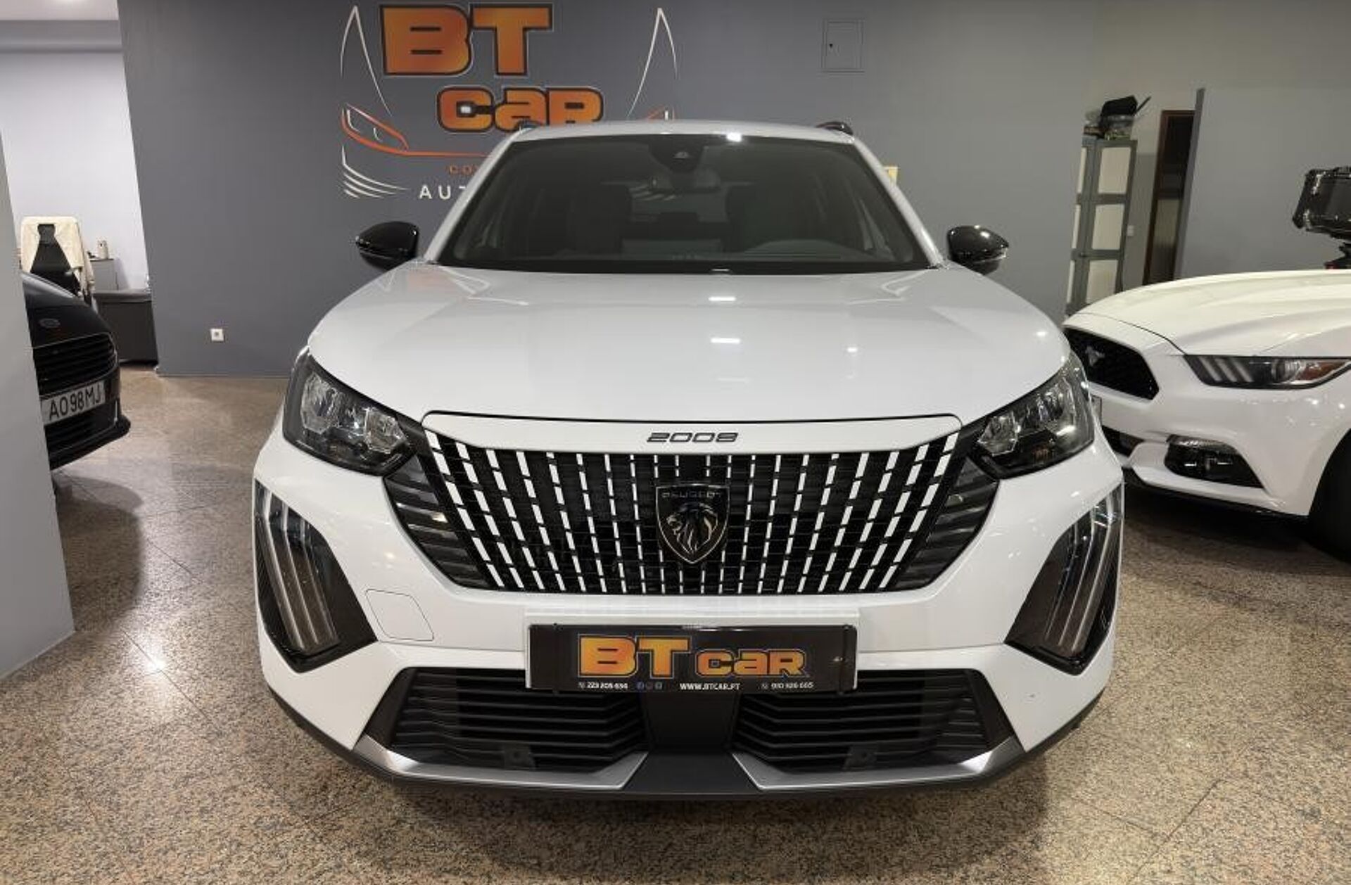 PEUGEOT 2008 1.2 PureTech Allure