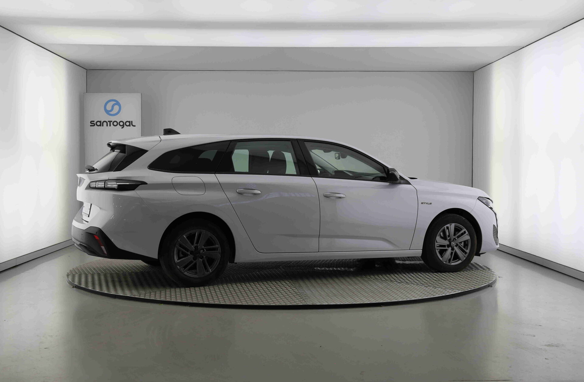 PEUGEOT 308 SW 1.2 Hybrid Style e-DCS6