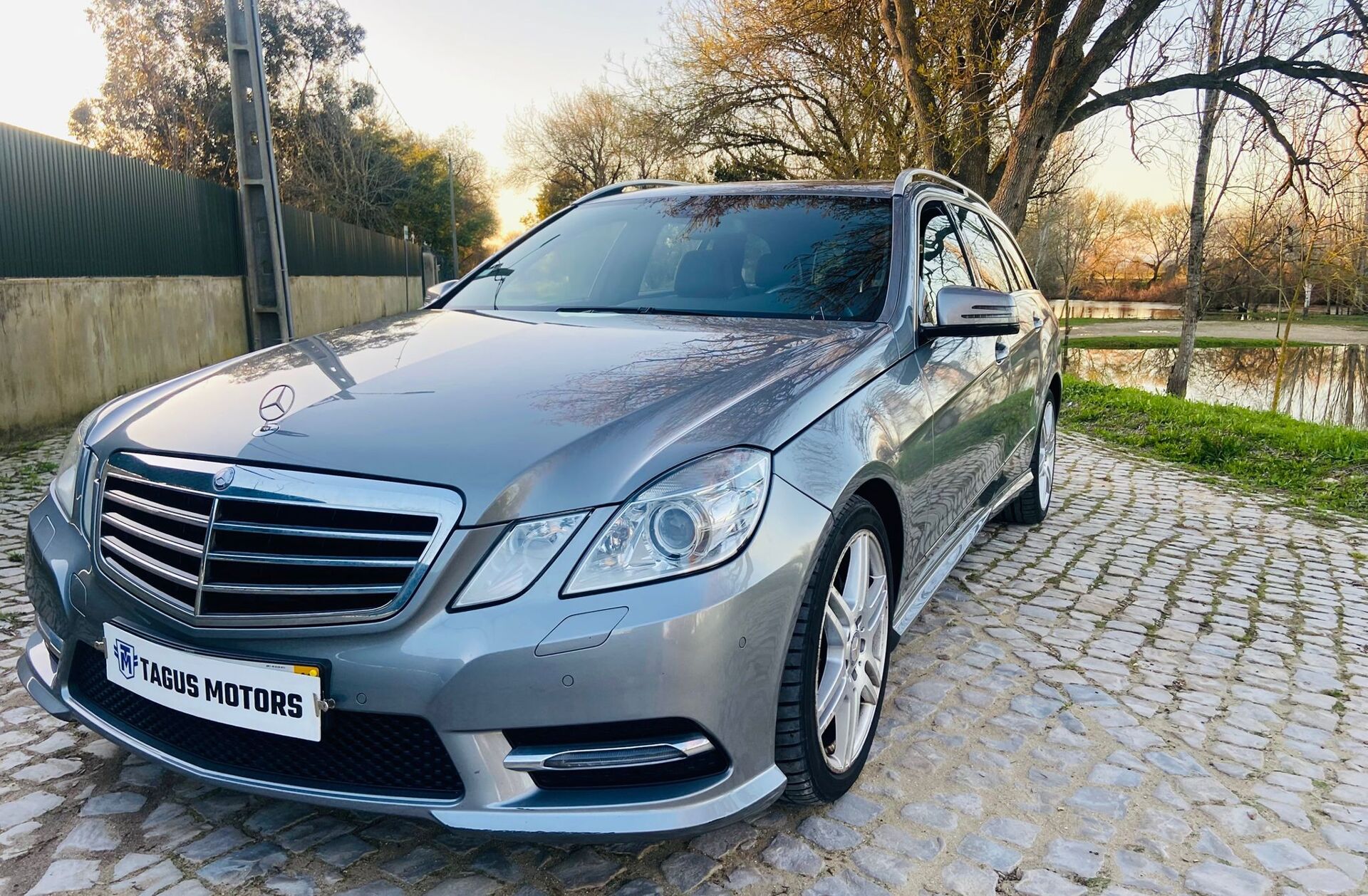 MERCEDES Classe E E 300 BlueTEC Hybrid Avantgarde