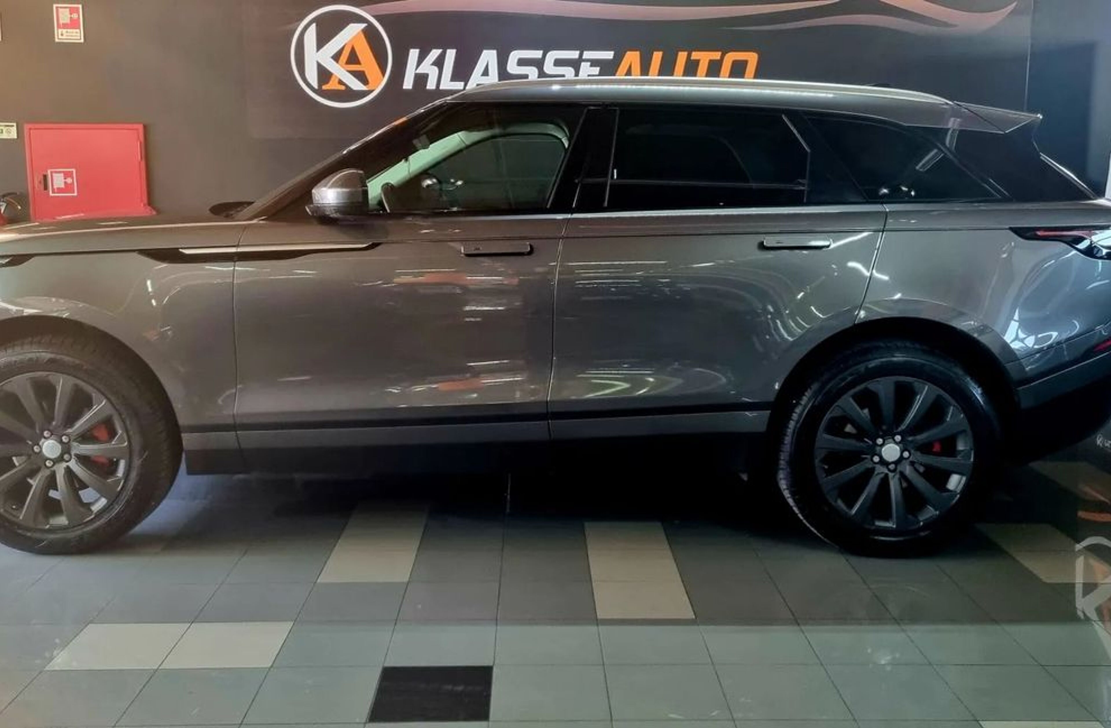 LAND ROVER Range Rover 2.0d R-Dynamic