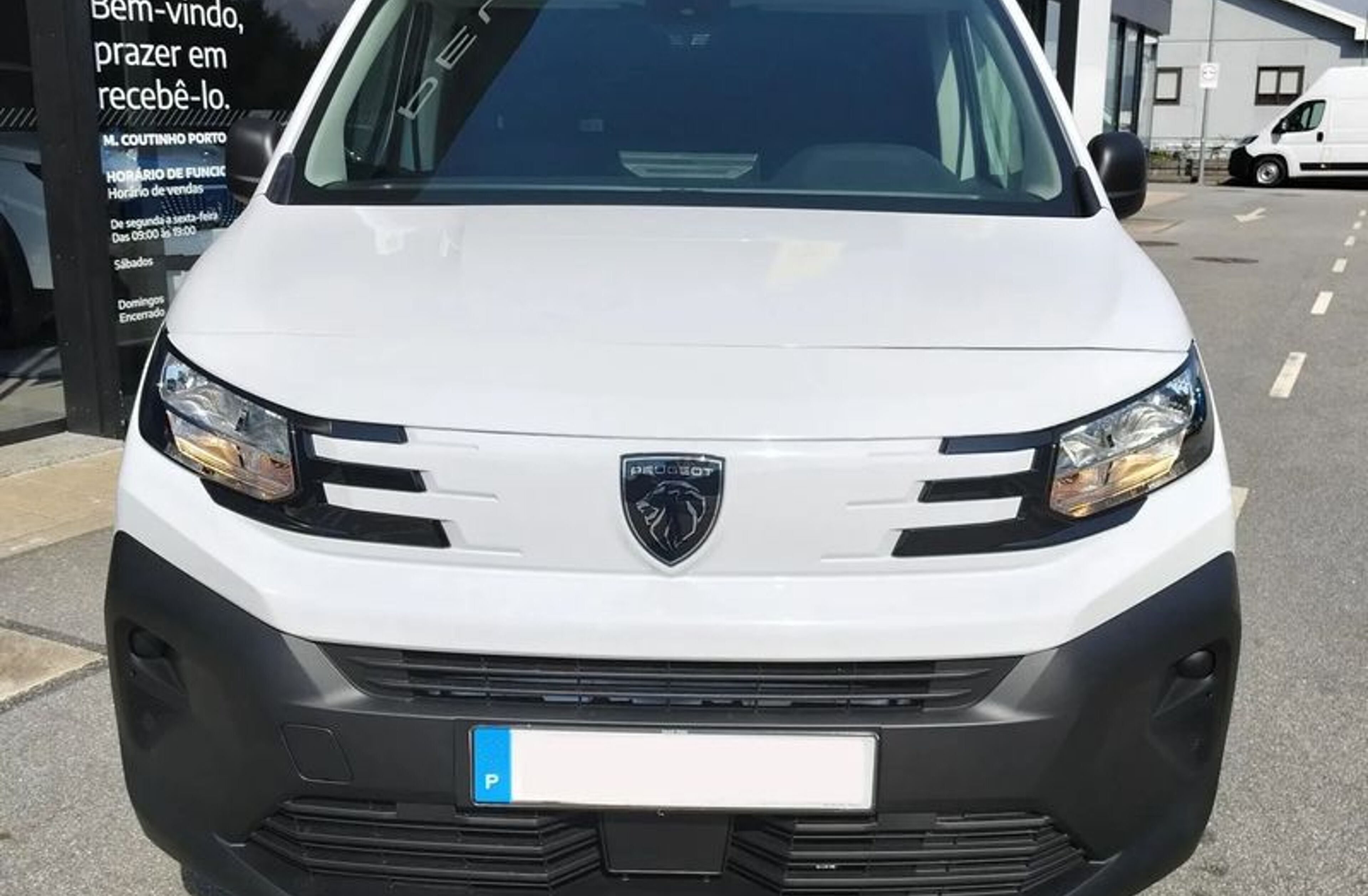 PEUGEOT Partner Standard 50kWh