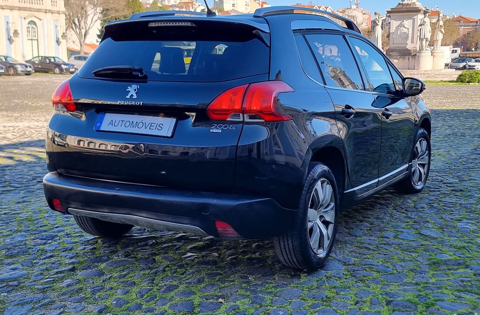 PEUGEOT 2008 1.6 BlueHDi Allure
