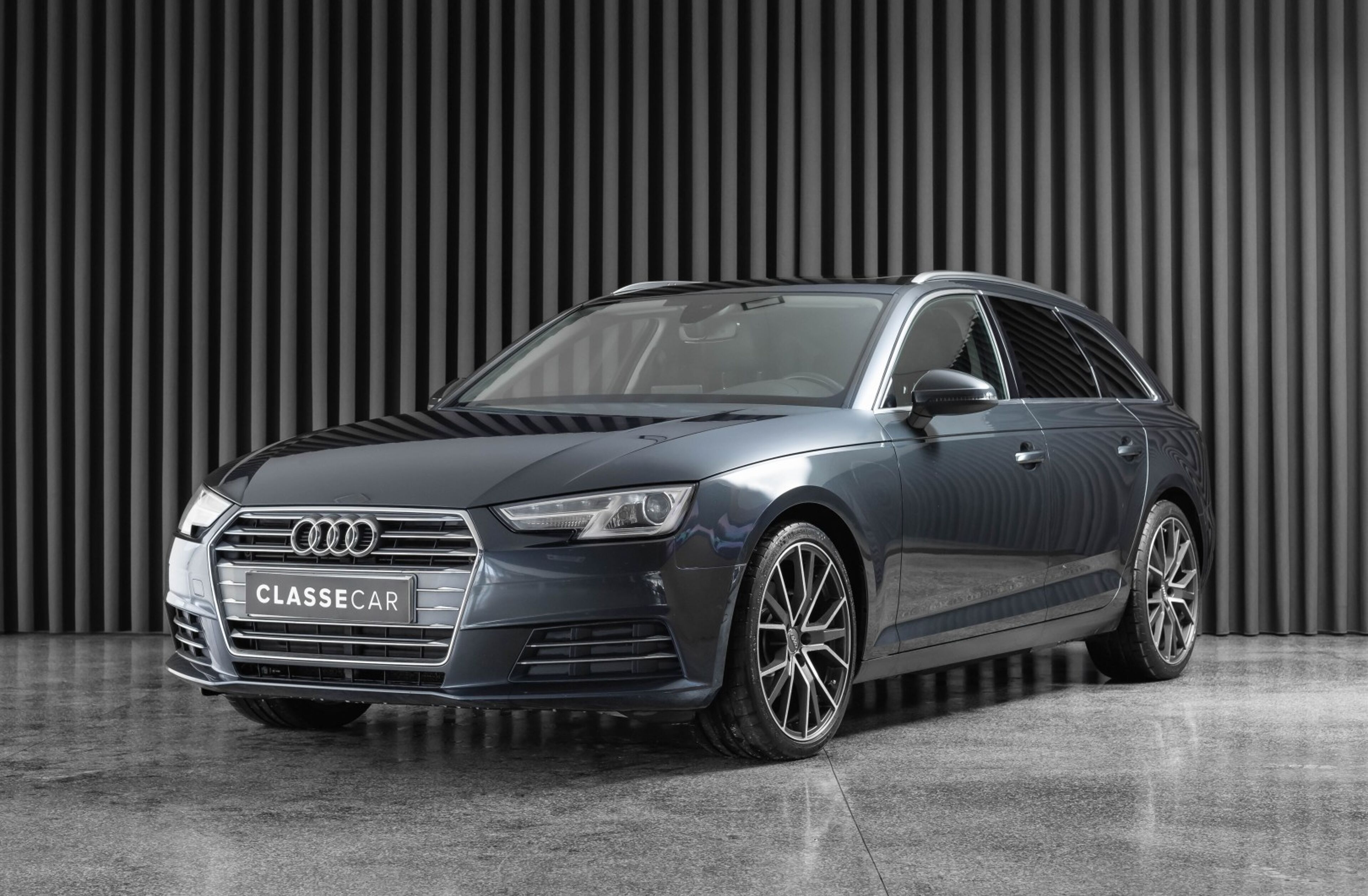 AUDI A4 2.0 TDI Sport S tronic