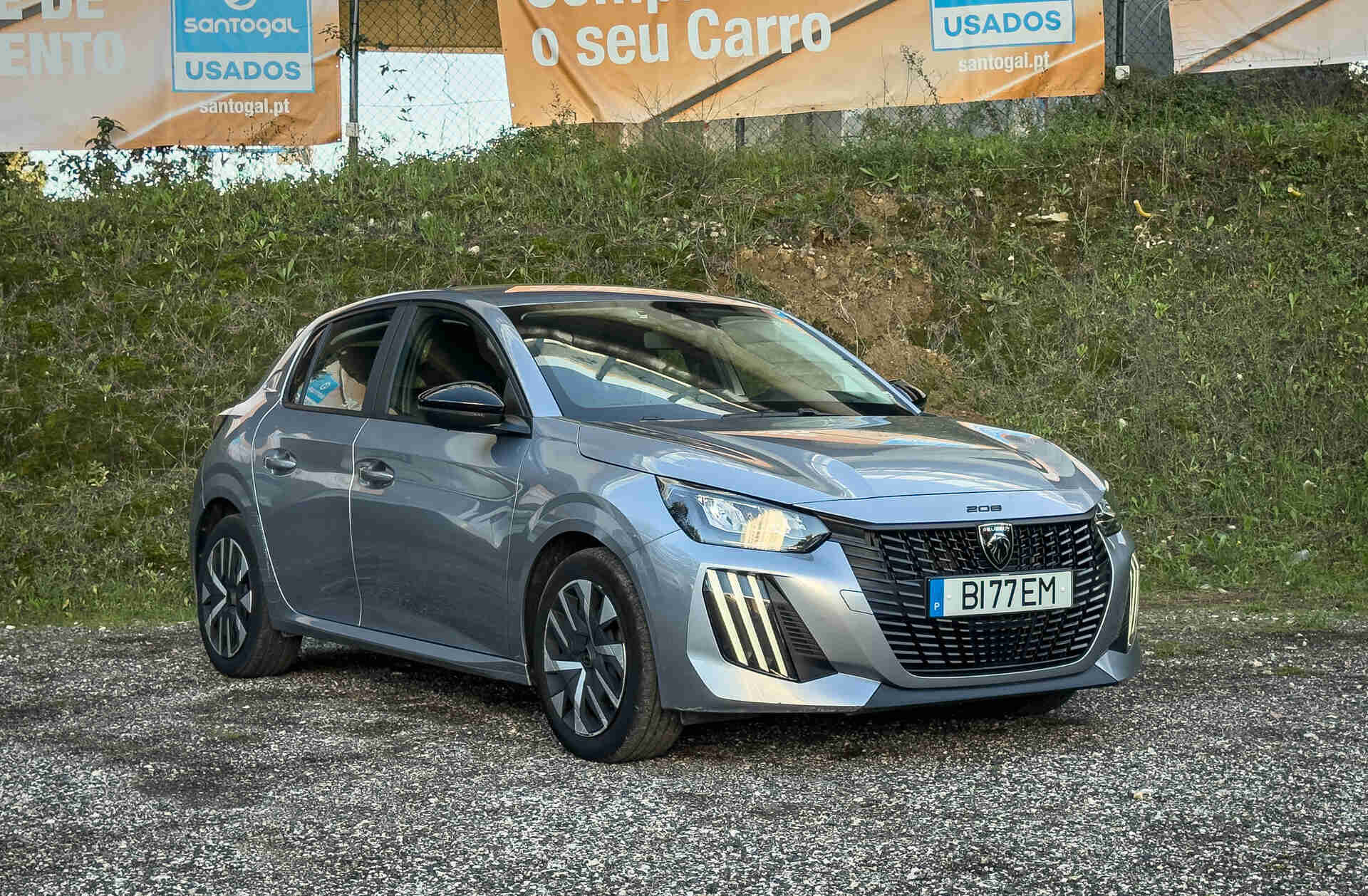 PEUGEOT 208 1.2 PureTech Active