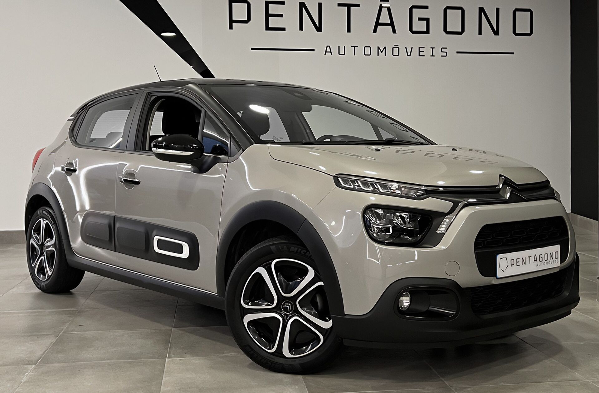 CITROEN C3 1.2 PureTech Shine